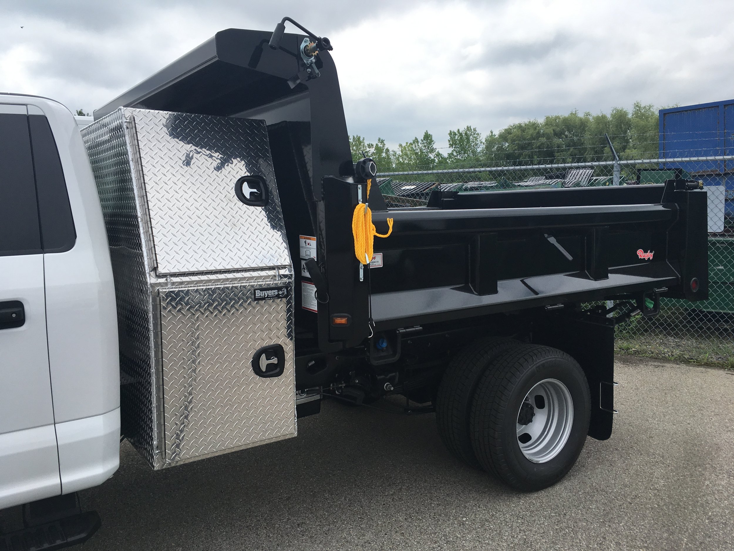 Dump body installation