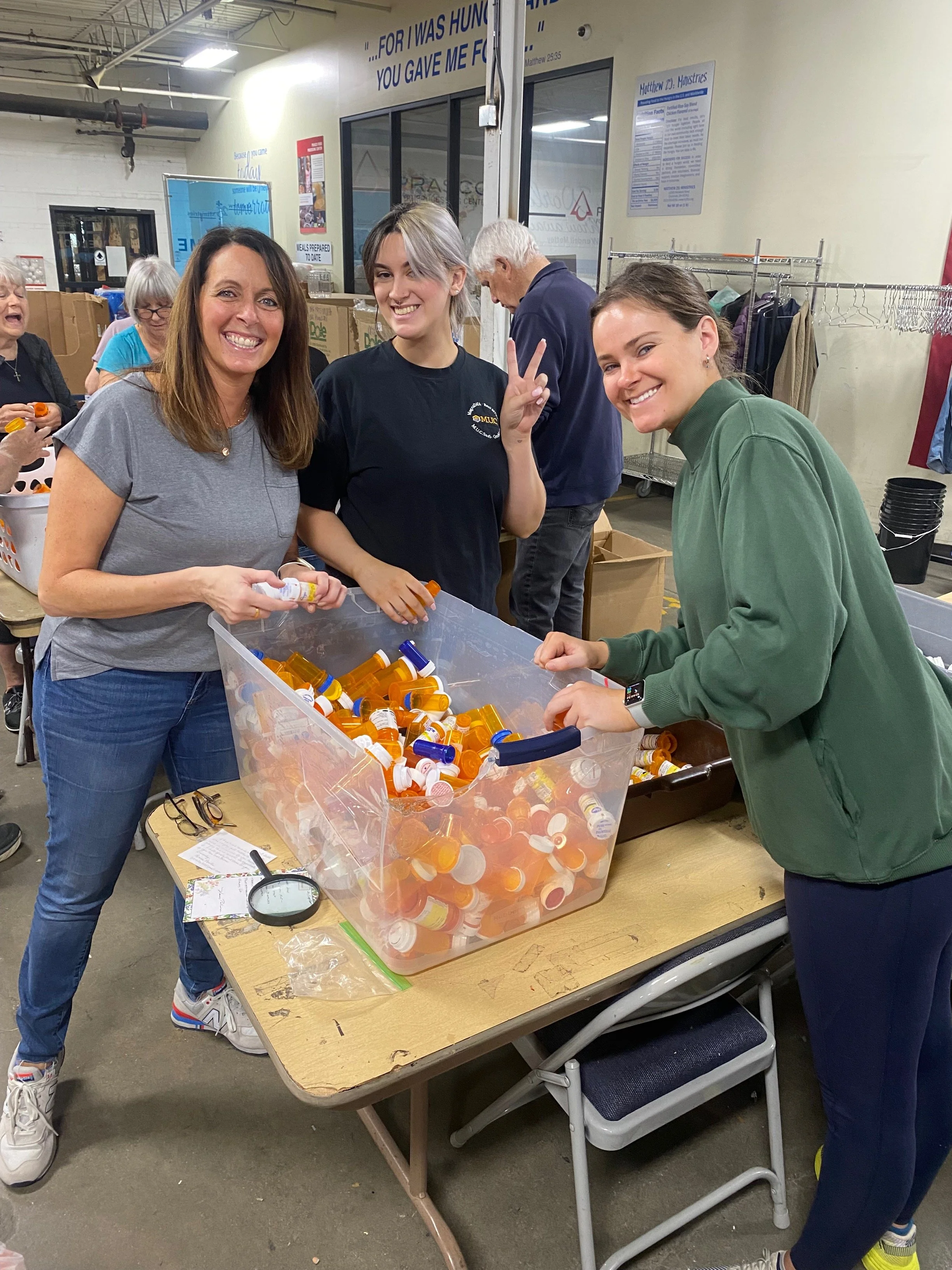 M.U.C. team volunteering