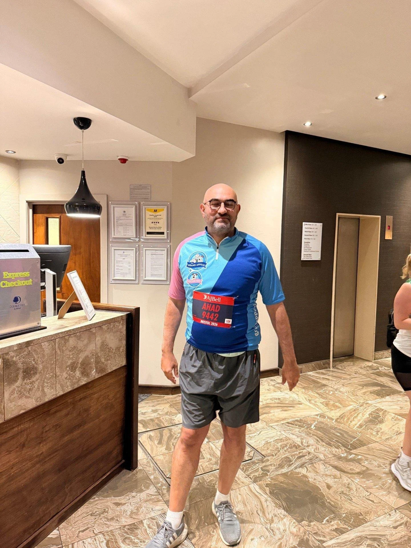 Charitable hoteliers take to the city streets to raise funds
