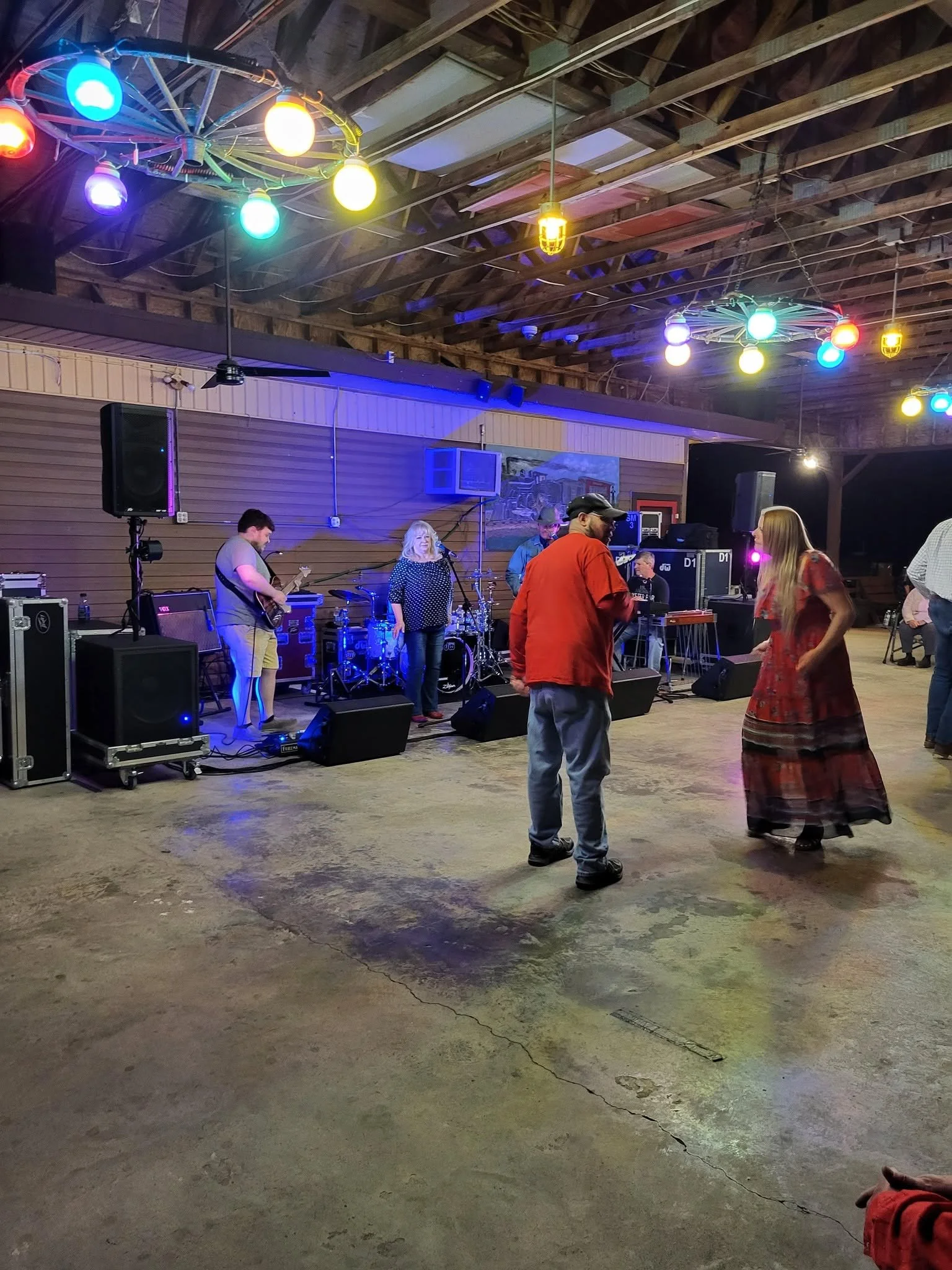 Themed Weekends & Live Music