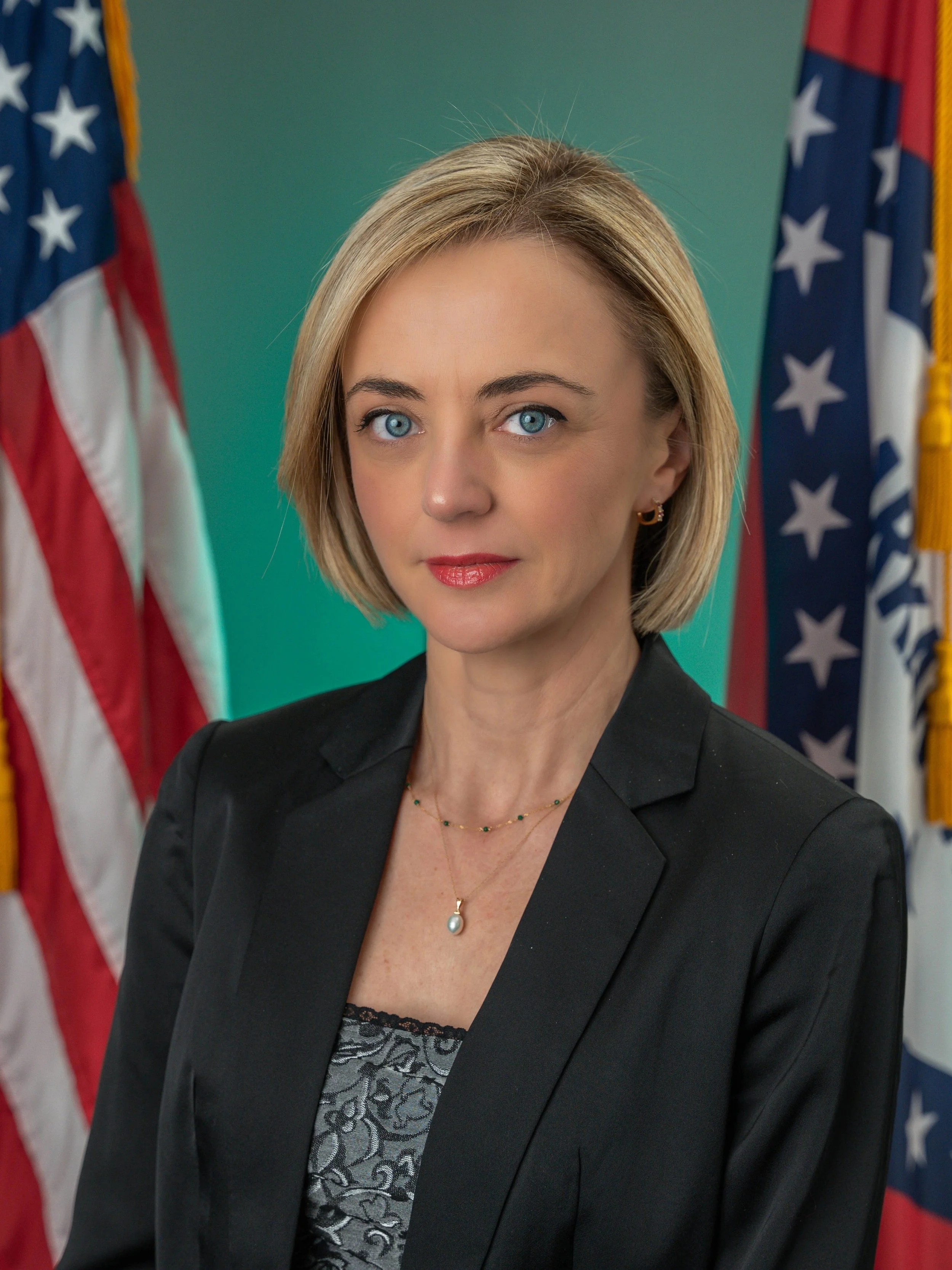 Portrait of Serpil Tokdemir, Chief Information Officer at the Arkansas Department of Veterans Affairs.