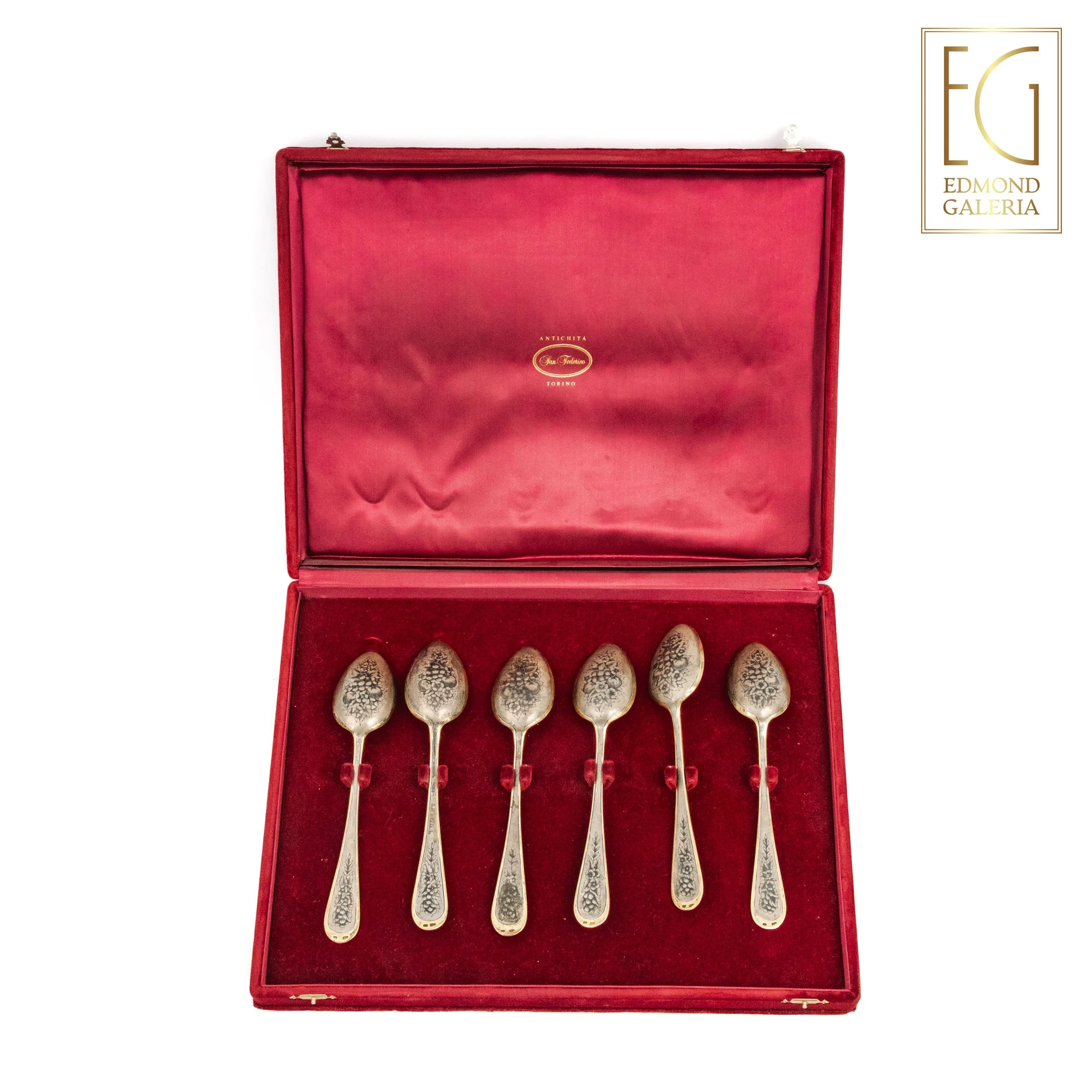 Set de șase linguri din argint, parțial aurit, cu decor niello, atelier rusesc, perioada sovietică, cca. 1917–1927, în cutie