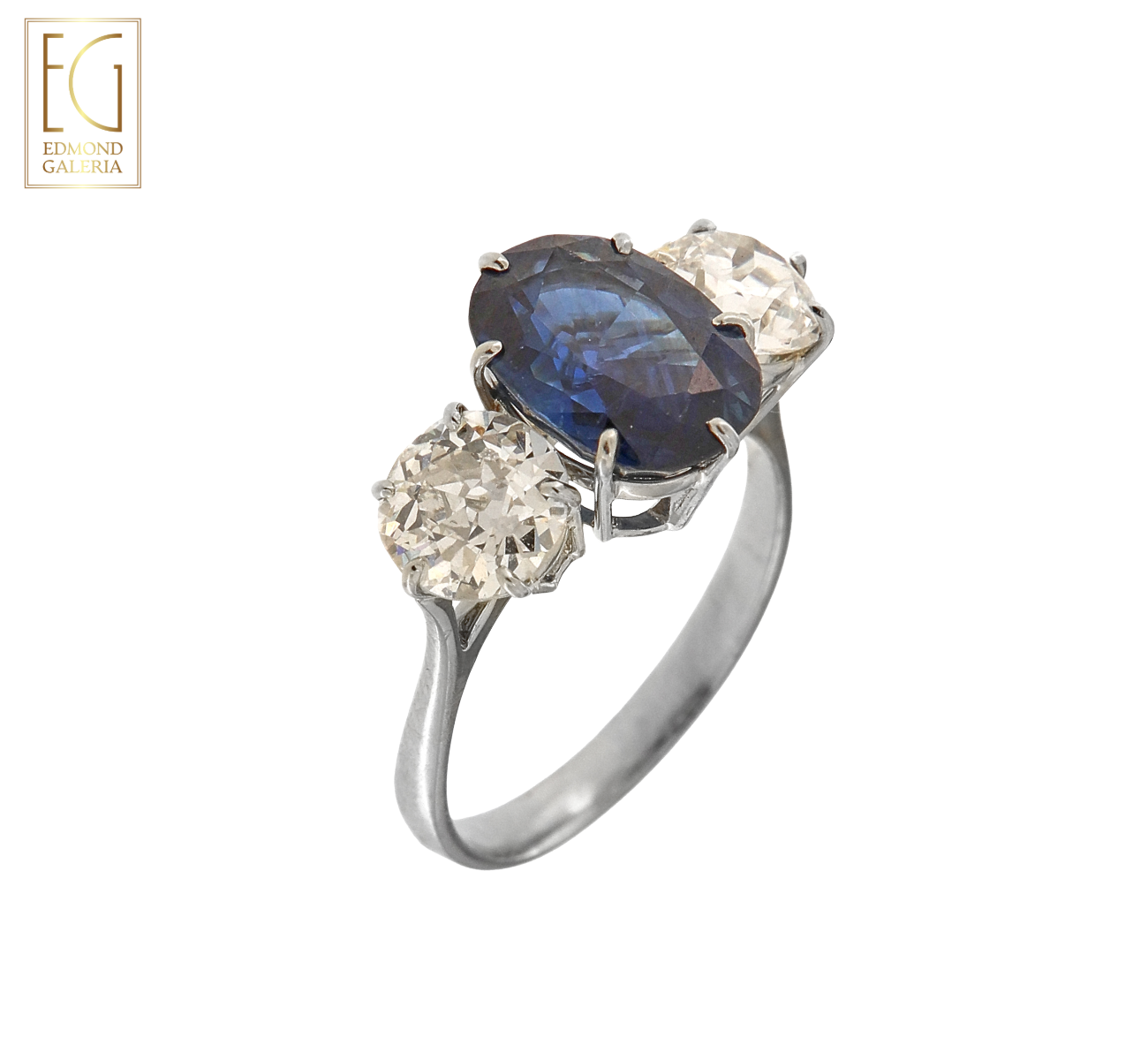 Excepțional inel din aur alb, decorat cu safir Sri Lanka 3,6 ct. și diamante 2 ct.