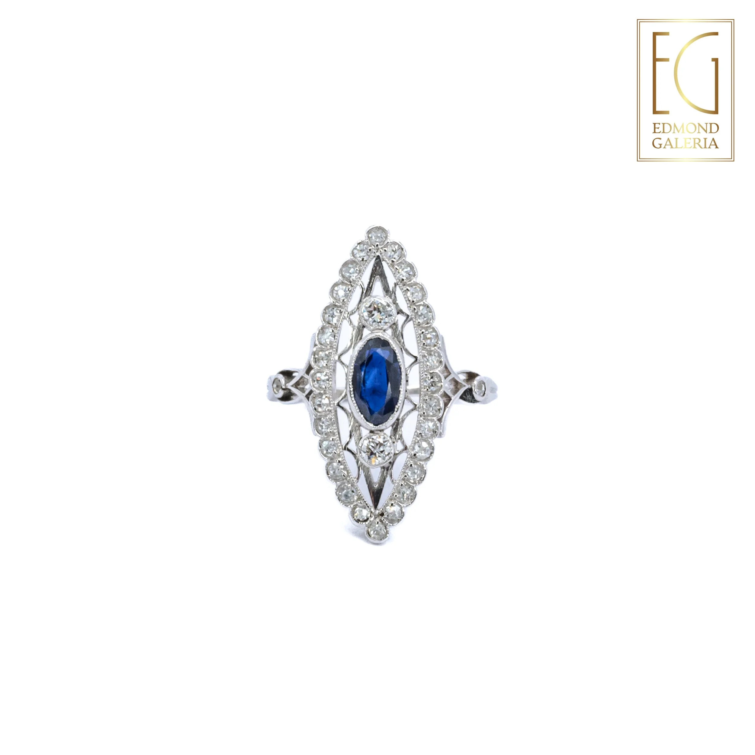 Inel din platină în stil Art Deco, decorat cu safir și diamante