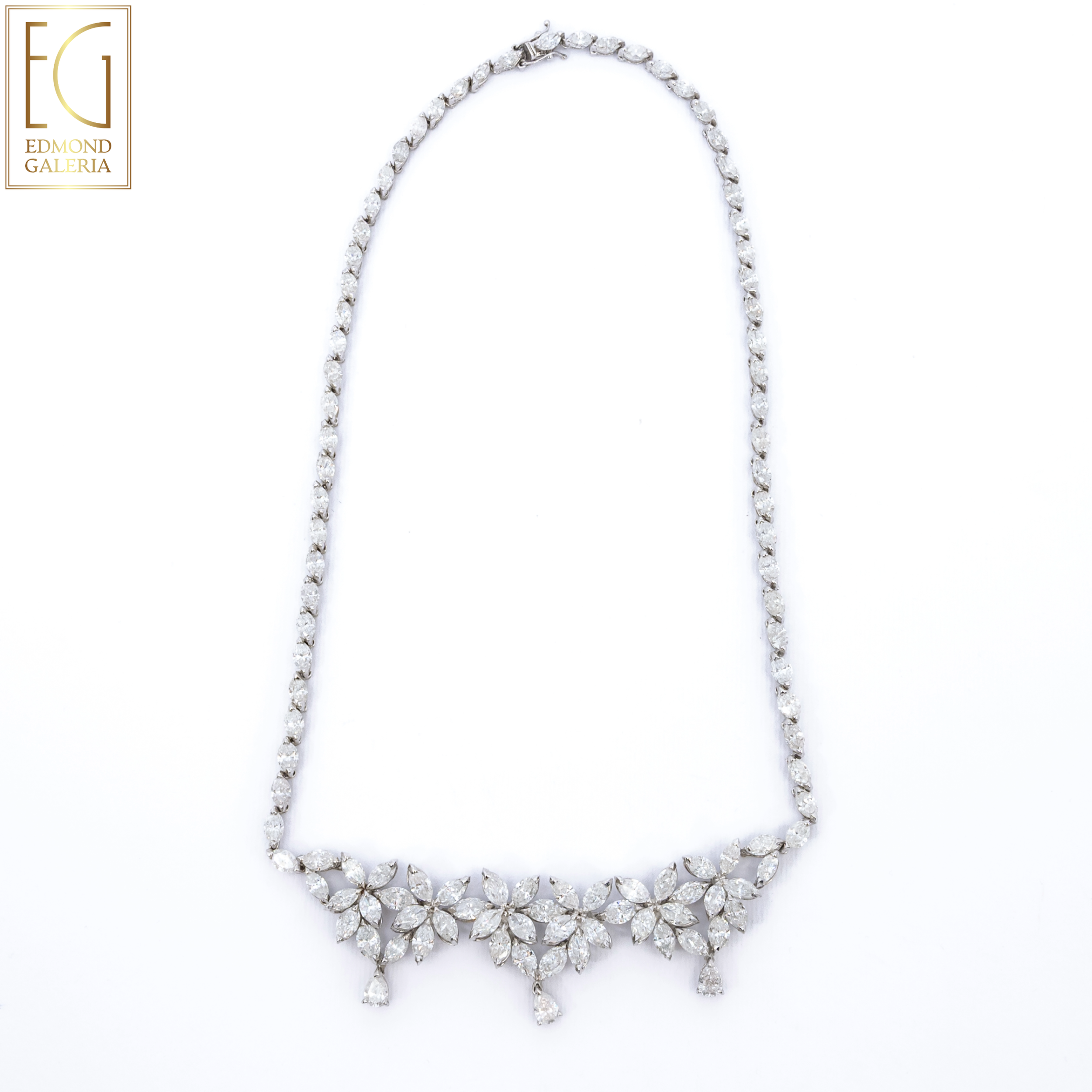 Excepțional colier din aur alb, decorat cu diamante 21 ct.