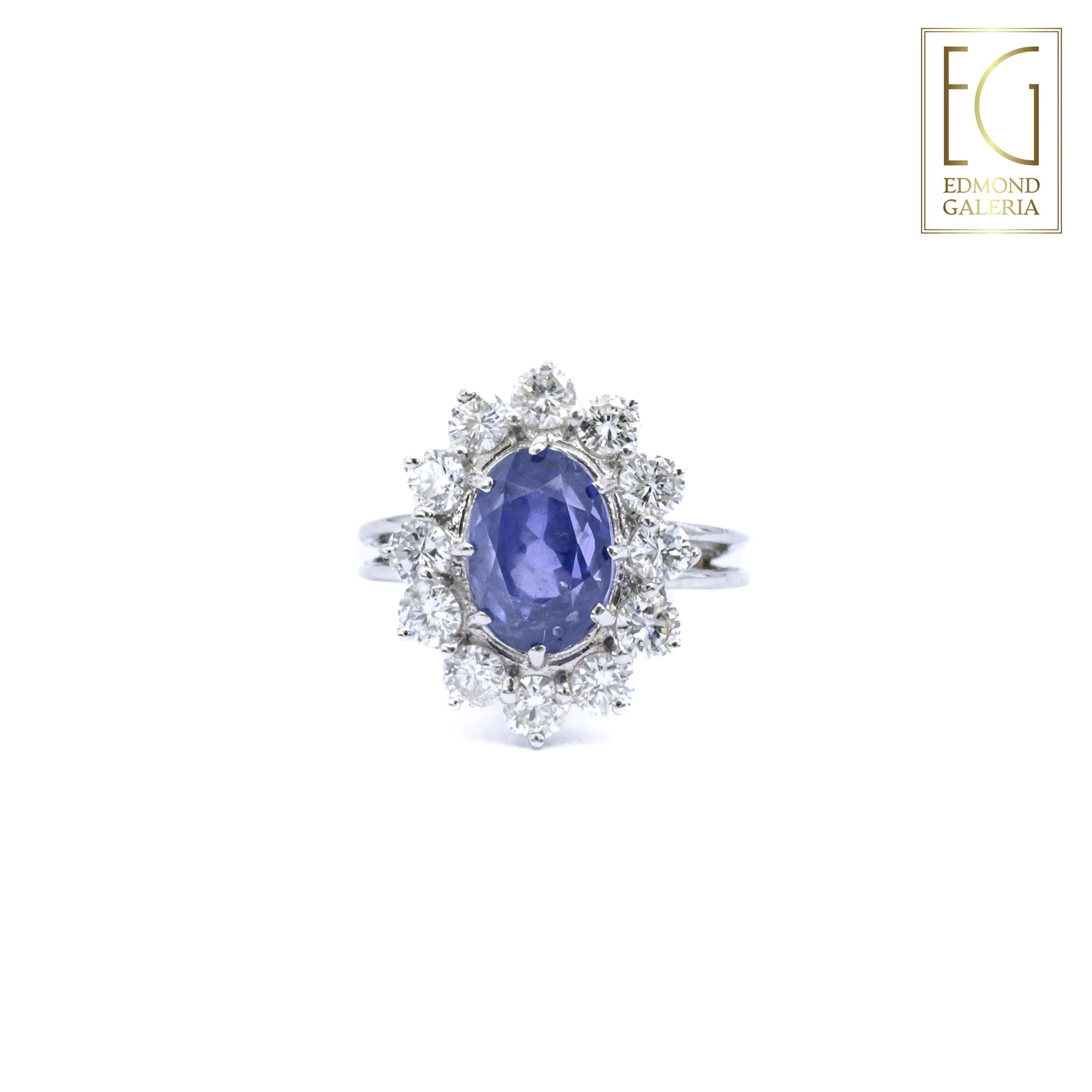 Excepțional inel din aur alb, decorat cu safir Sri Lanka și diamante
