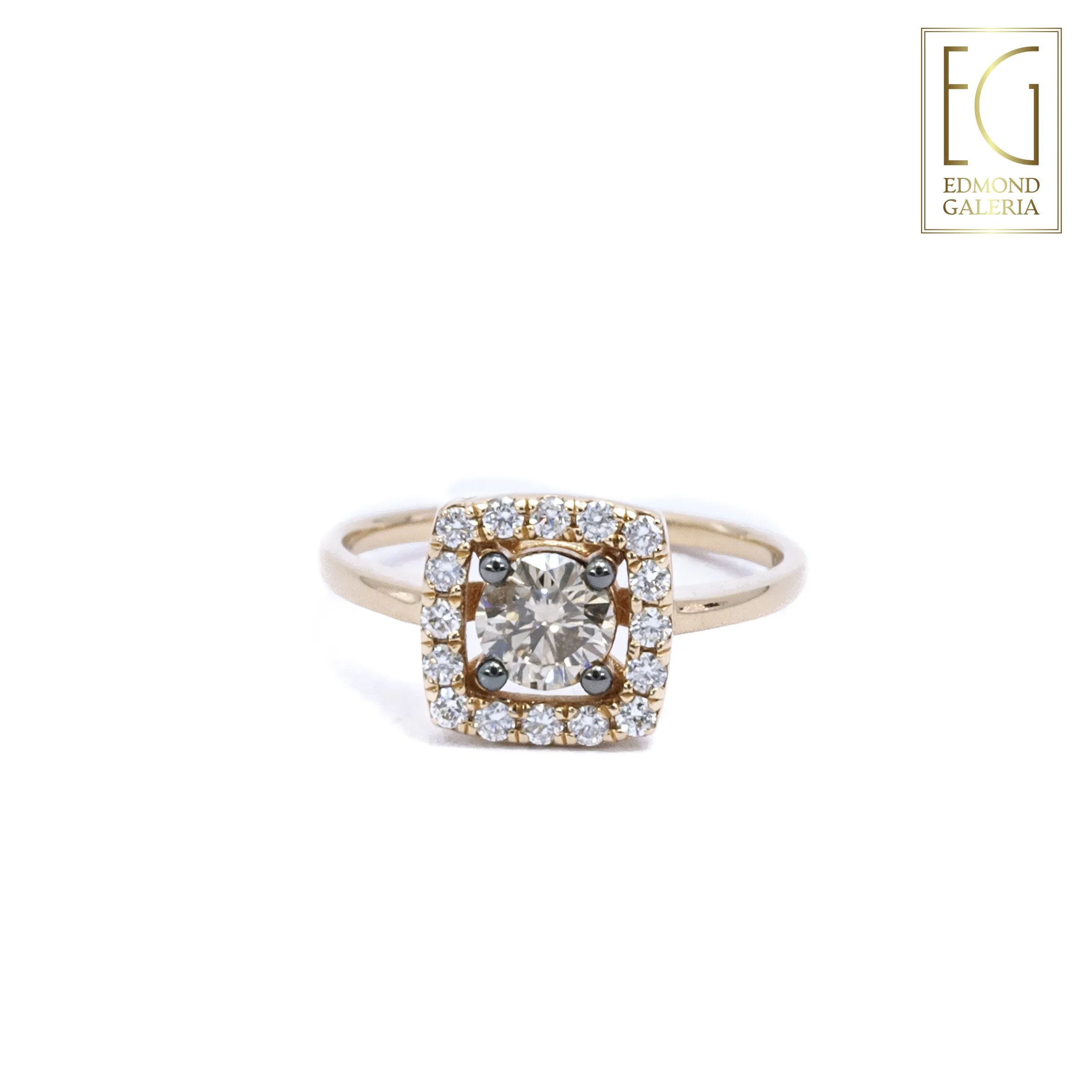 Inel din aur roz, decorat cu diamant fancy brown anturat de briliante