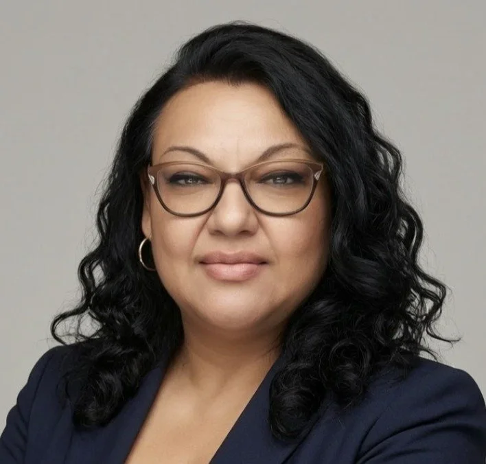 Ana Diaz
Business Manager
