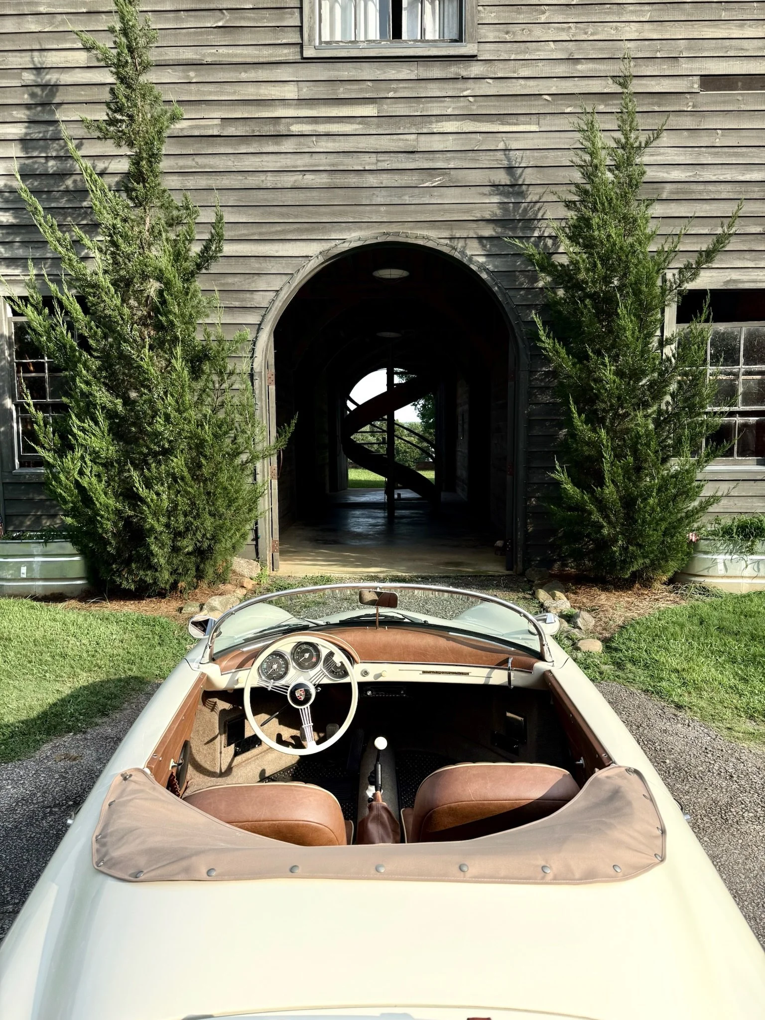 Engagement photo session with classic Porsche 356 Speedster in Roswell 