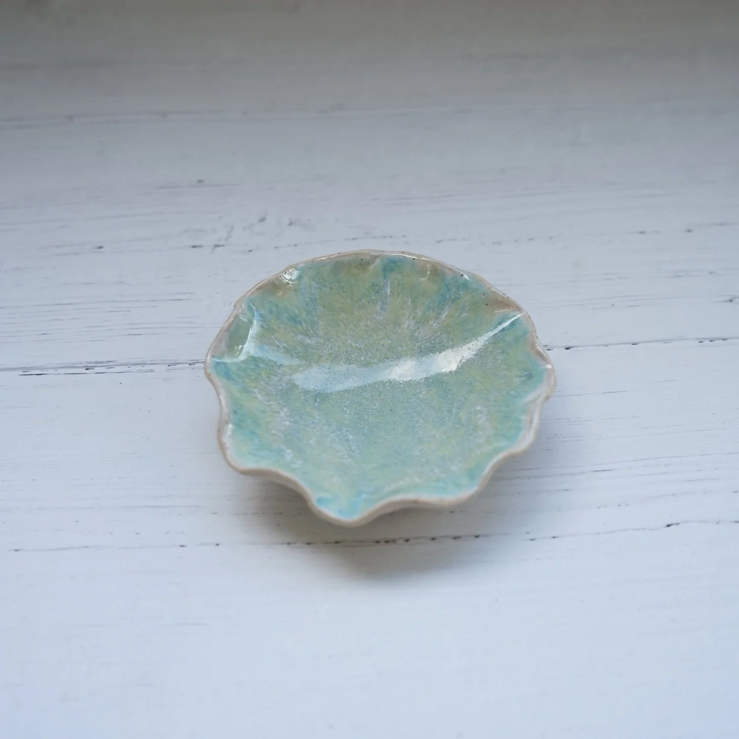 megan-louise-ceramics-engagement-ring-dish.jpg