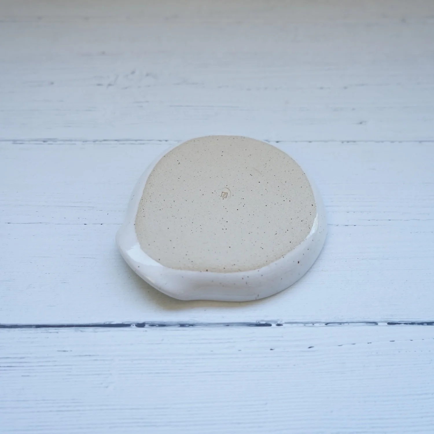 megan-louise-ceramics-garlic-grater.jpg