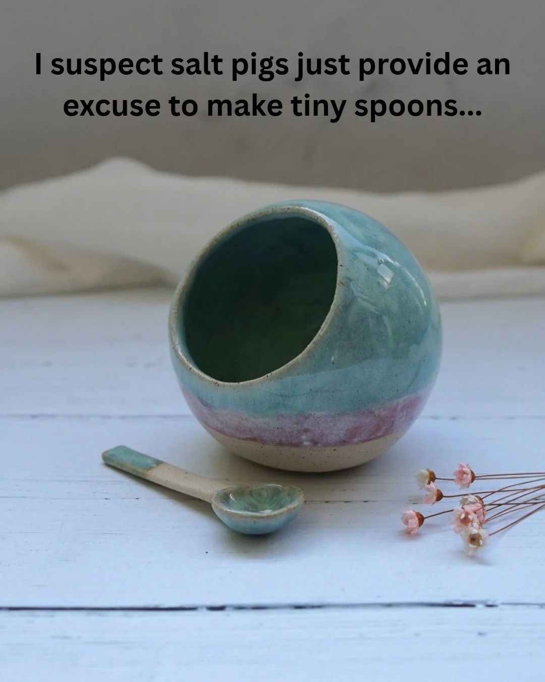 Any excuse to make a tiny ceramic spoon.
.
.
.
.
.
#saltpig
#giftforher
#giftideas
#handmadegift
#handmadeceramics