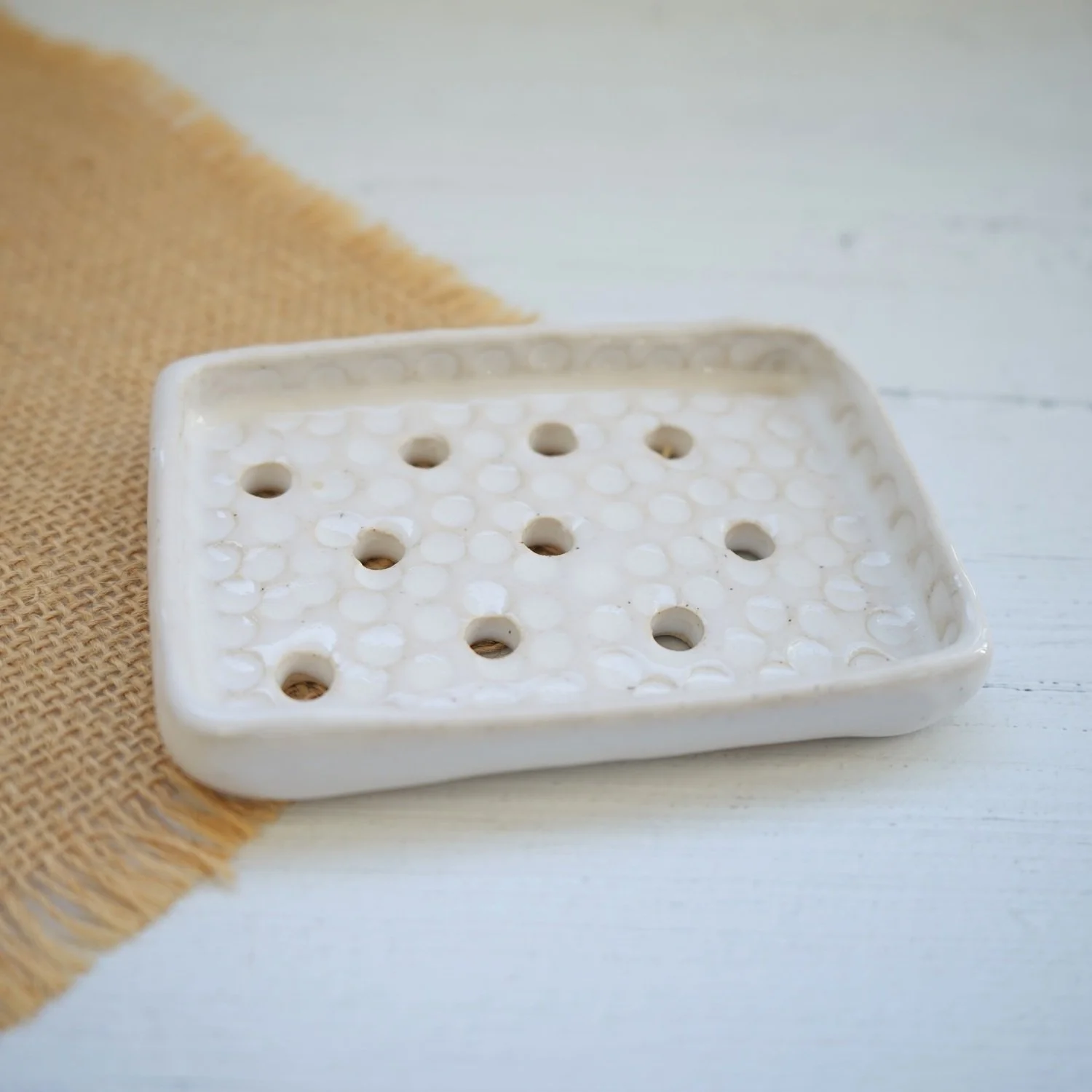 megan-louise-ceramics-soap-dish-drainage.jpg