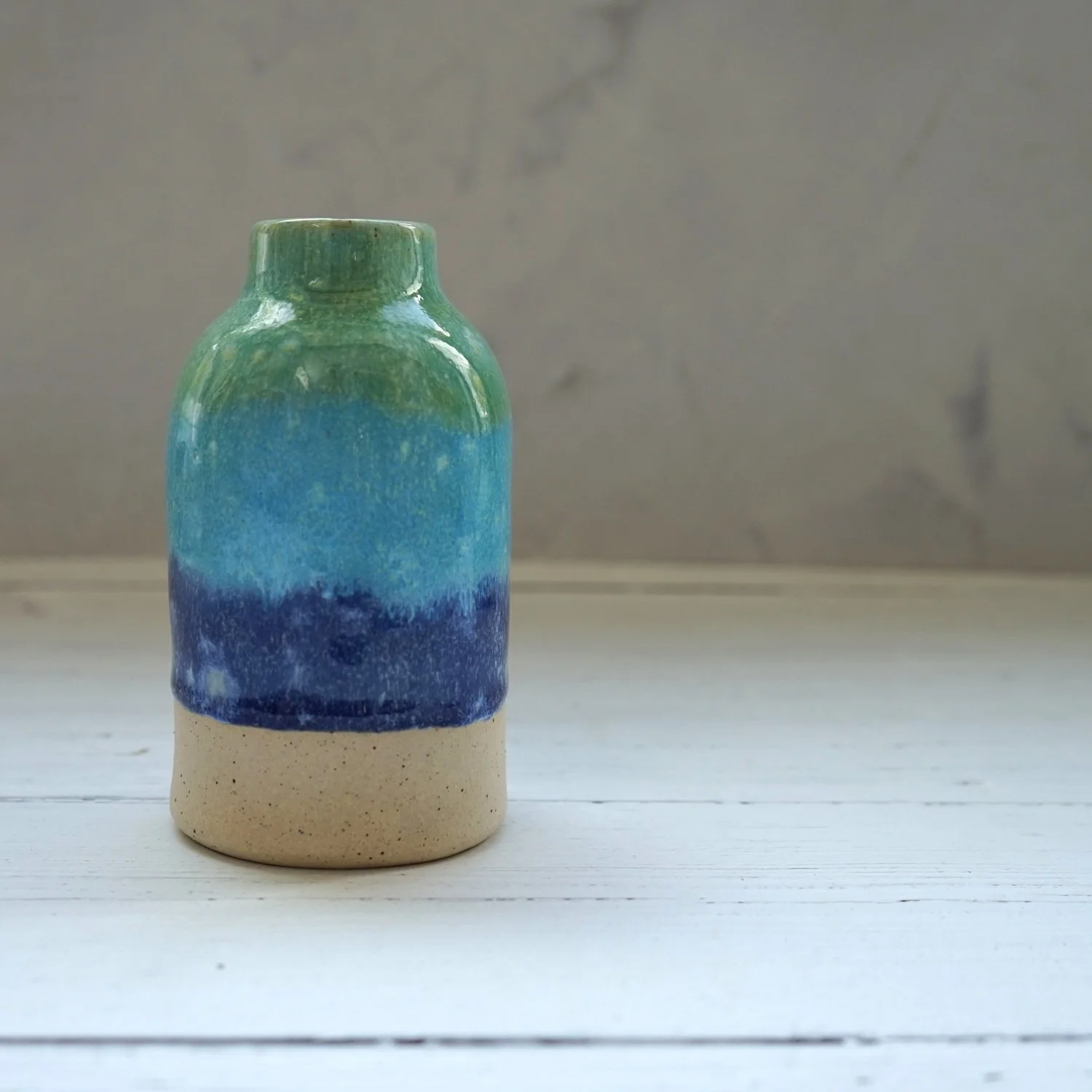 megan-louise-ceramics-small-vase-dried-flowers.jpg