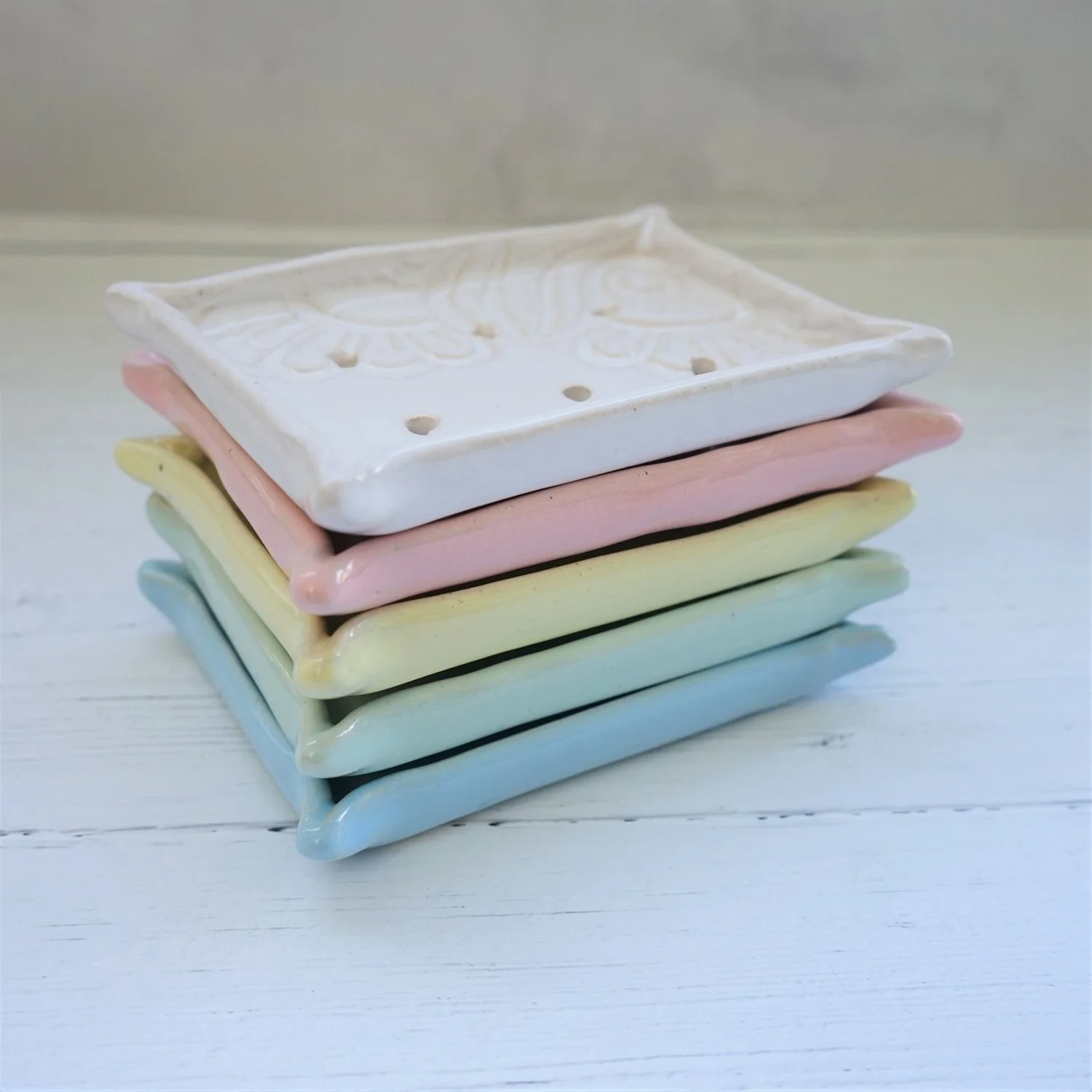 megan-louise-ceramics-ceramic-soap-dish-handmade.jpg