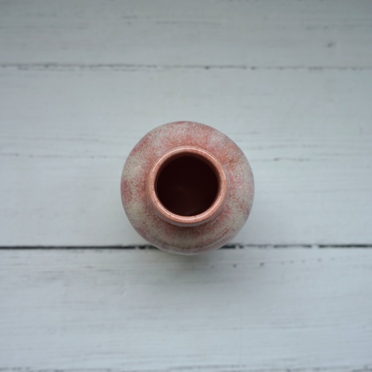 megan-louise-ceramics-small-vase-centrepiece.jpg