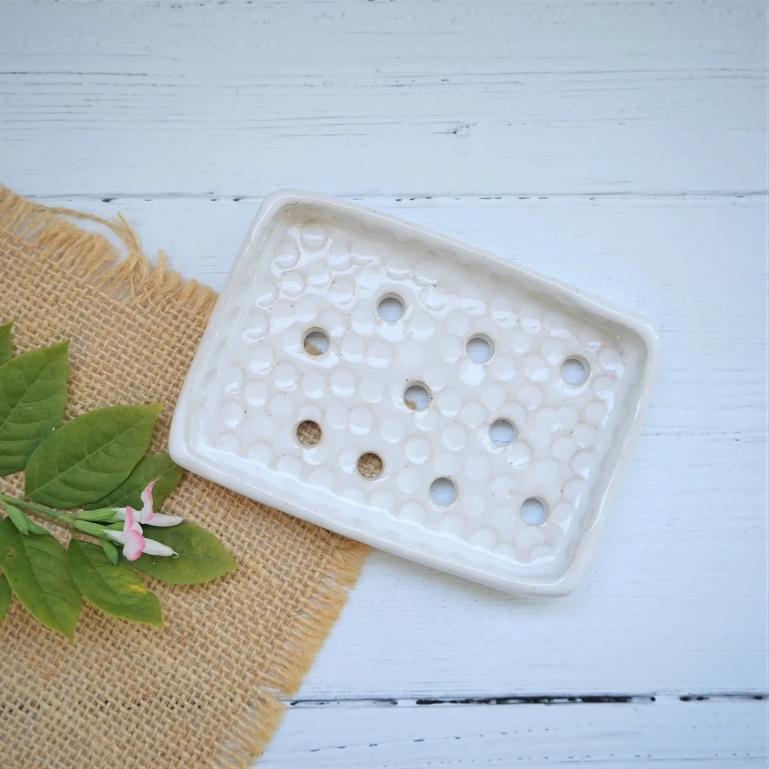 Handmade Ceramic Soap Dish with Drainage – White Textured Soap Holder
