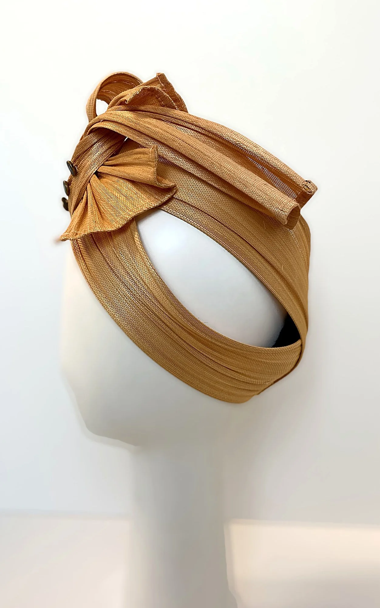 coté du grand turban couture or Celunechapeaux.jpg