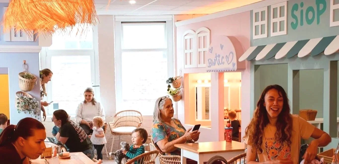 5 Reasons Families Love Tyfu - Pump Rheswm i Ddod i Tyfu | Play Cafe in Cardiff
