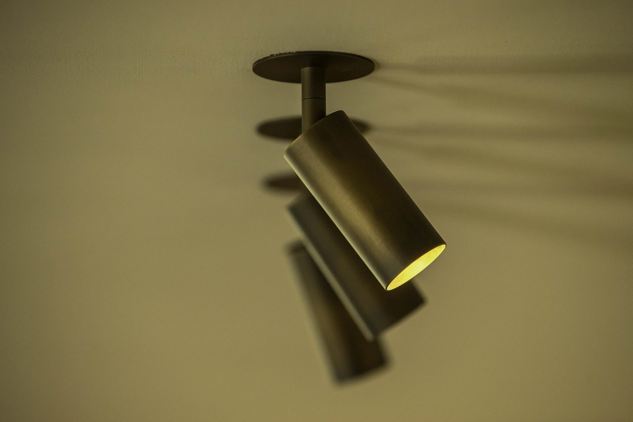 Technical spots in brass