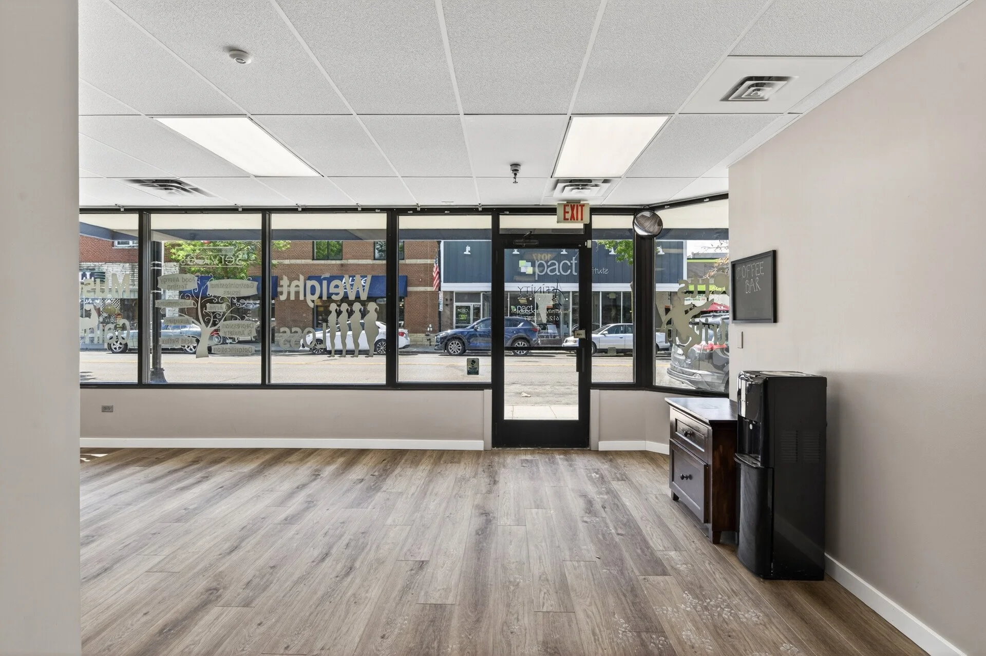 07_1017_Mainstreet7_mls.jpg