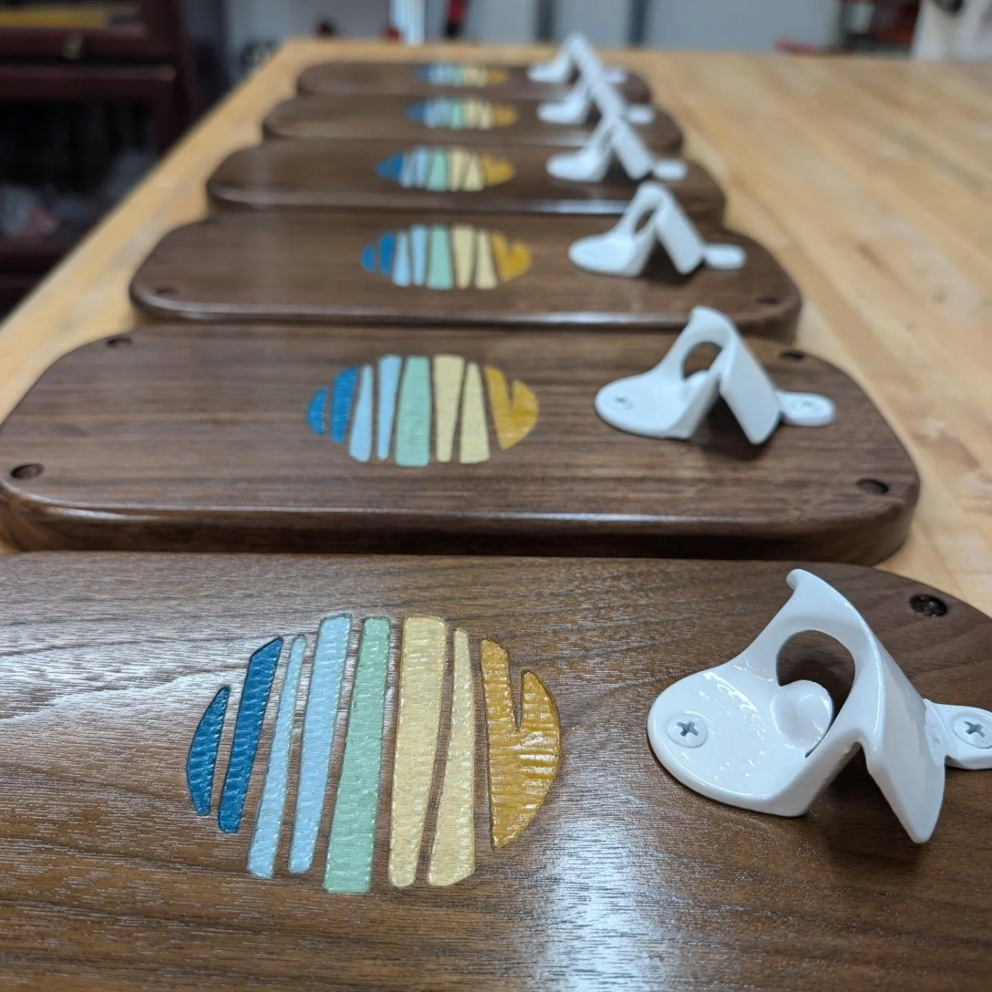 Walnut Bottle Openers 6️⃣🌰🌅
.
Custom, magnetic, wall-mounted bottle openers for @flxtreehouses ! 🌳🏡
.
I definitely had to get a little more involved with the color palette on this one to make sure it matched the logo as close as possible 🎨🖌️🤏
