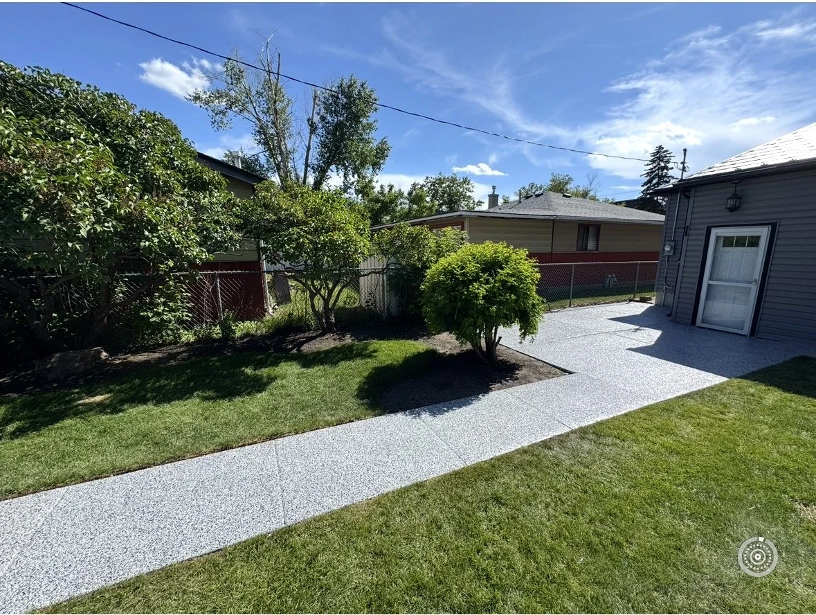 Pathway Complete with Domino Flake