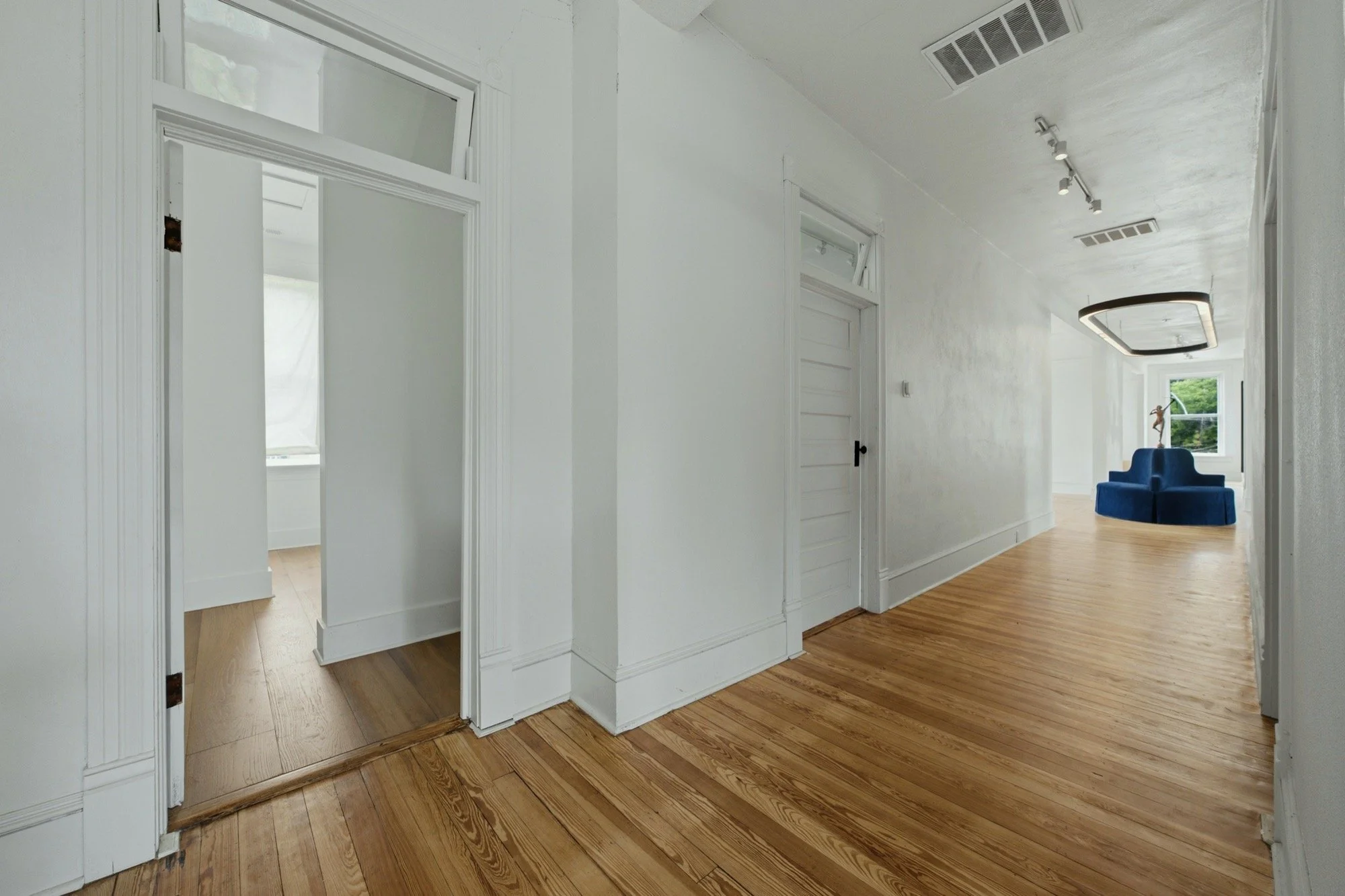 1911Building152.jpg