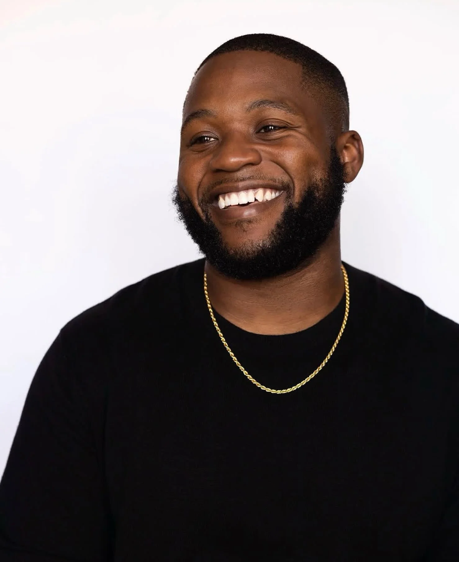 Meet Booker.

Booker is the steady hand of The Redshirt Seniors. A former offensive lineman, he knows that games are won in the trenches and in the kitchen. Book delivers wisdom with the calm confidence of a Sunday sermon. Most weeks, Booker keeps hi