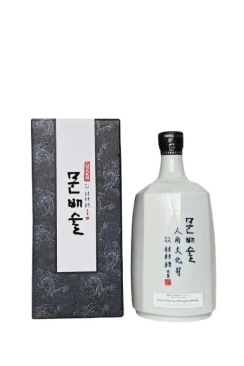 A white ceramic bottle with black Chinese characters and a black cap, next to a black and white box with similar Chinese writing.