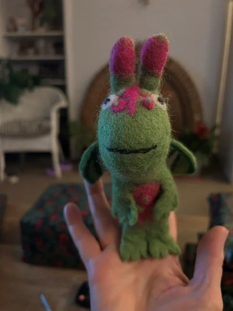 Finger Pupper Dragon