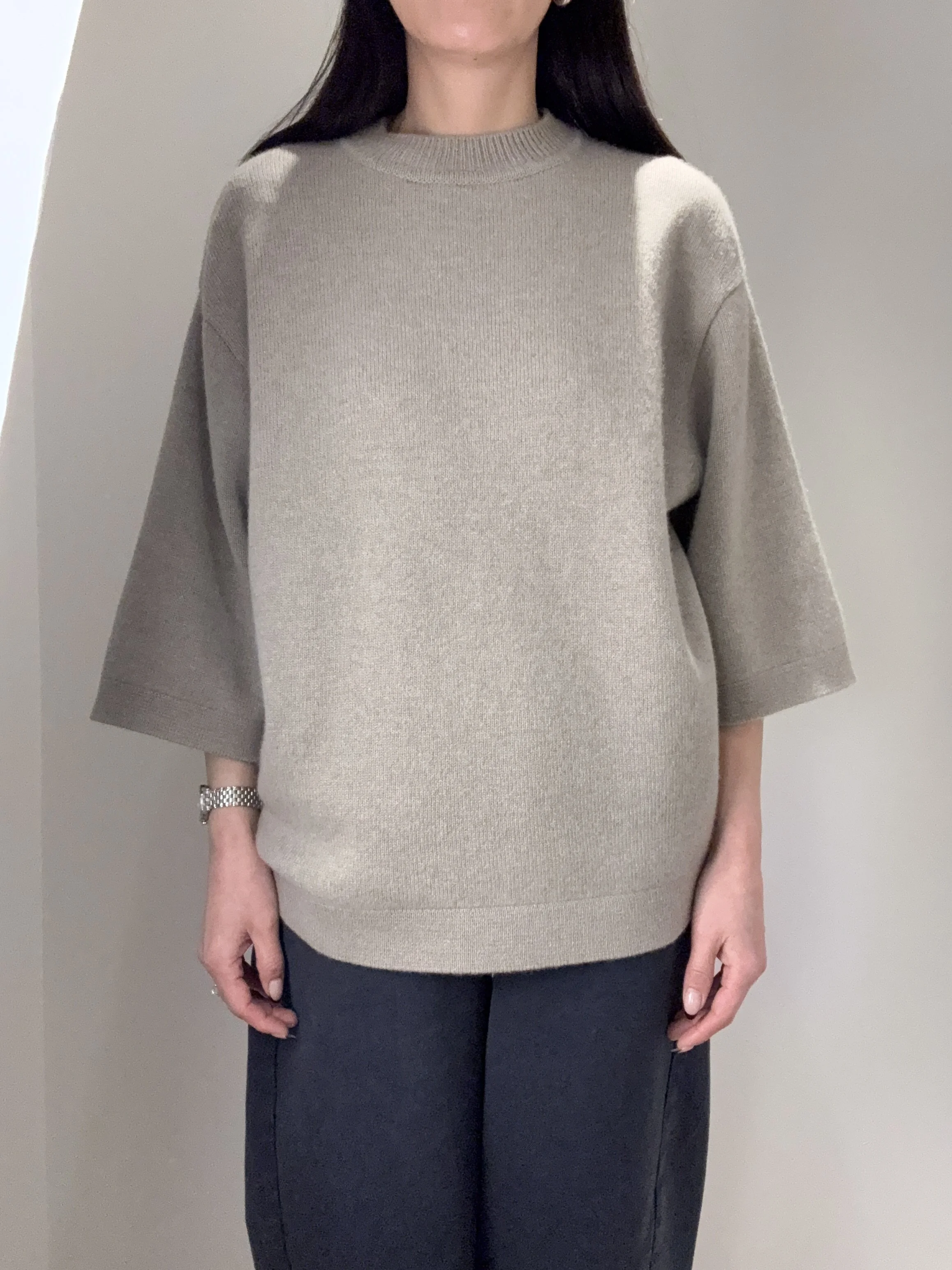 cashmere-quarter-sleeve-loose-sweater-dune-1.jpg