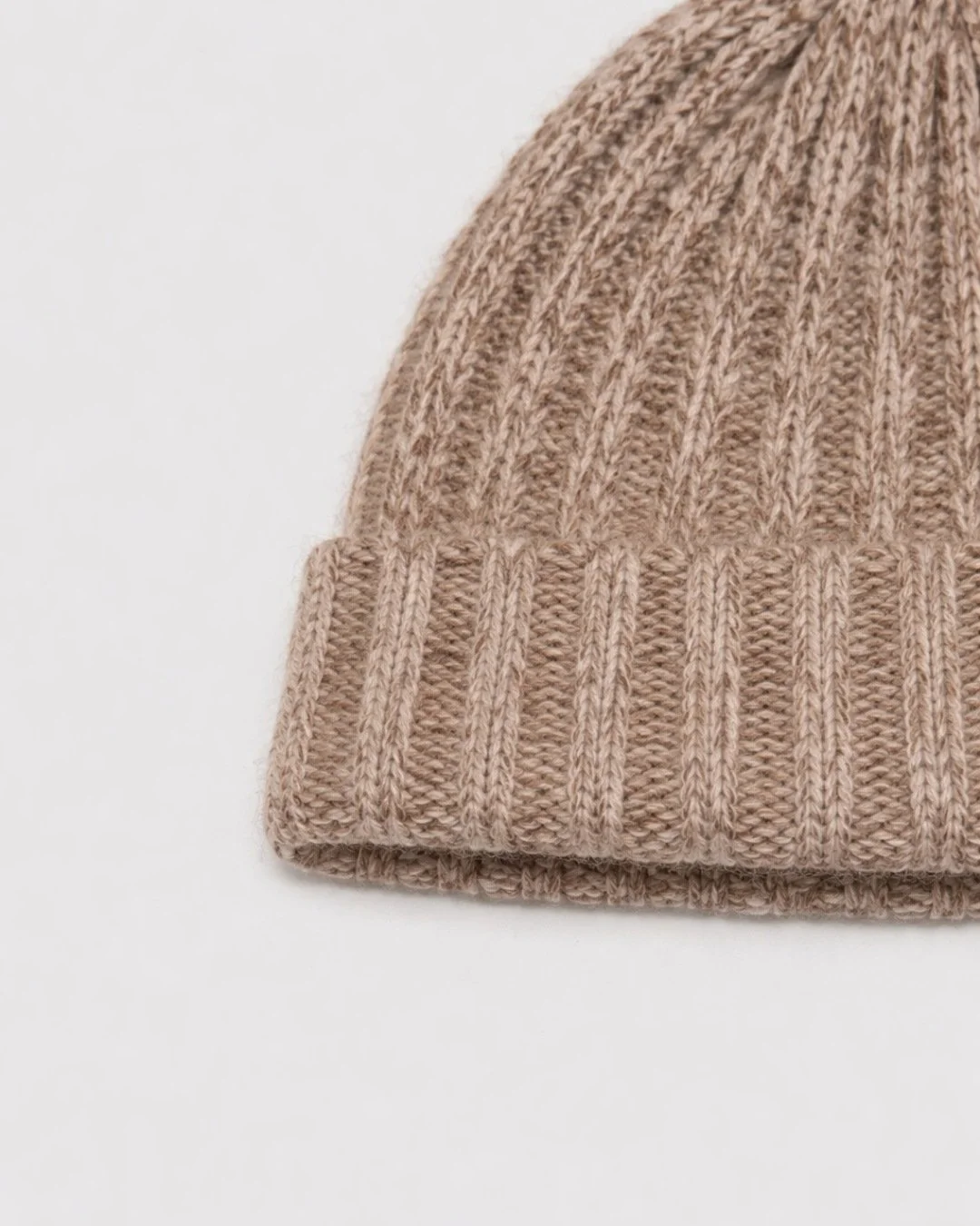 boho-cashmere-beanie-beige-2.jpg