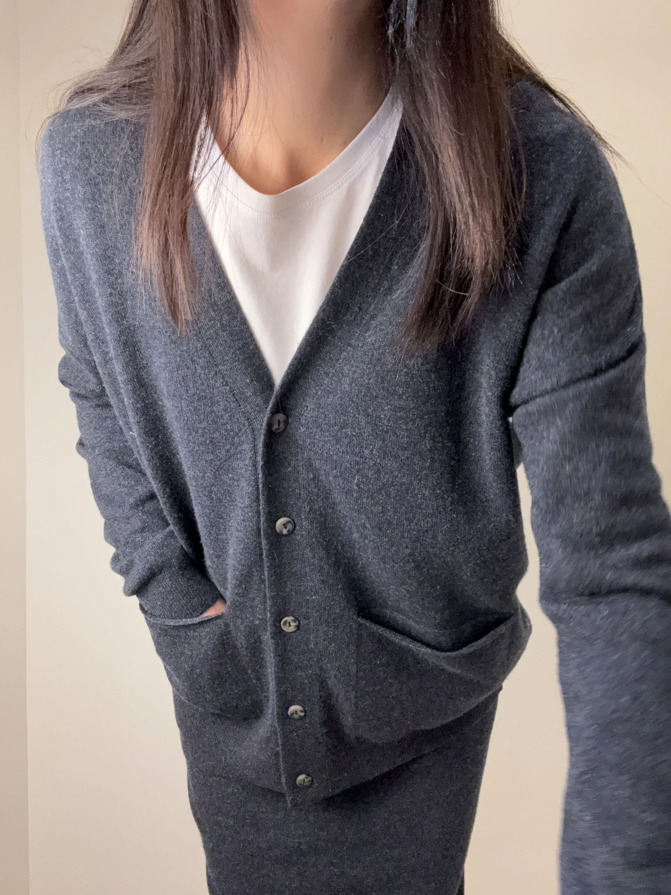 cashmere-loose-pocket-cardigan-charcoal-0012.jpg