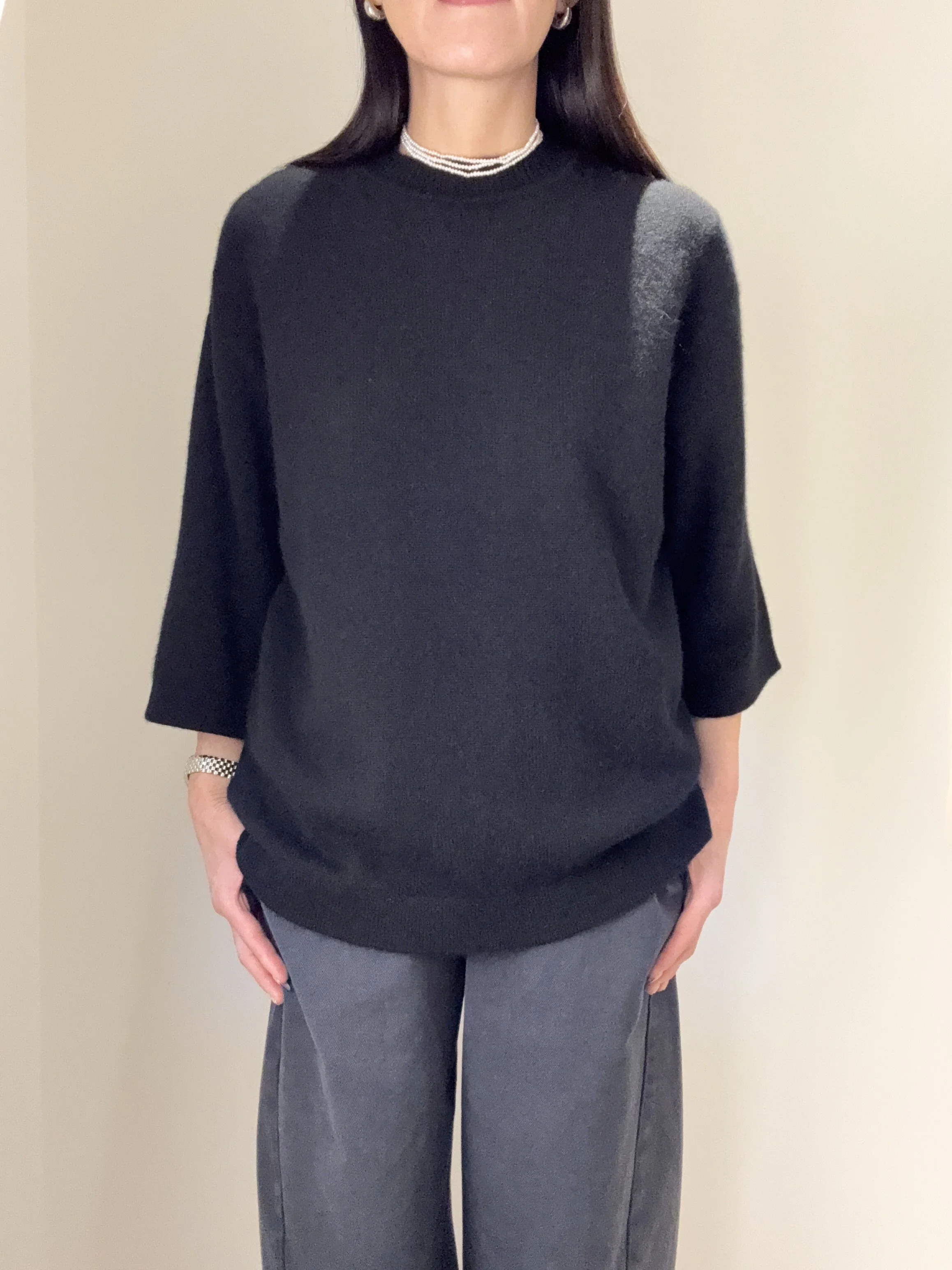 cashmere-quarter-sleeve-loose-sweater-black-3.jpg