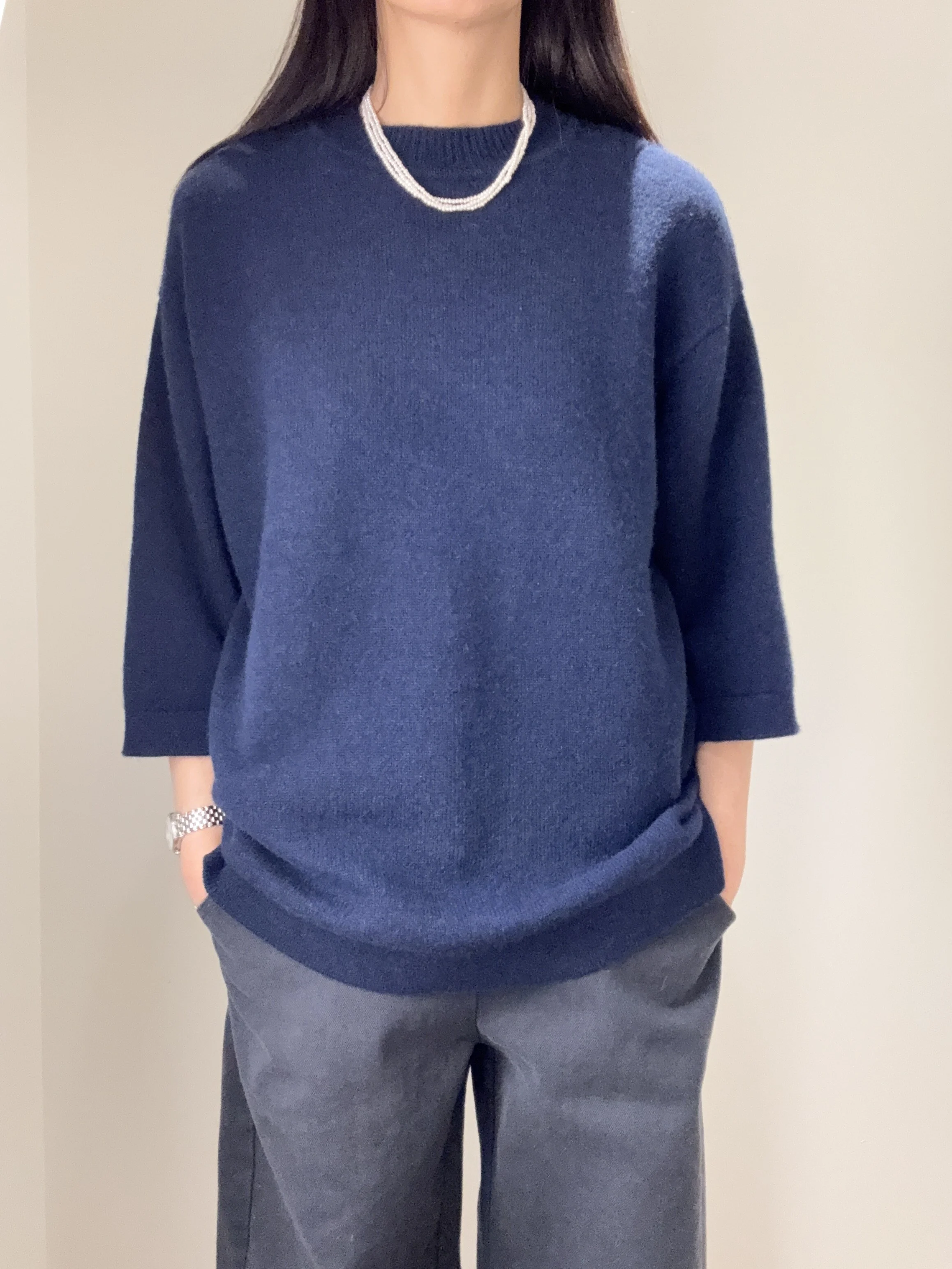 cashmere-quarter-sleeve-loose-sweater-navy-4.jpg