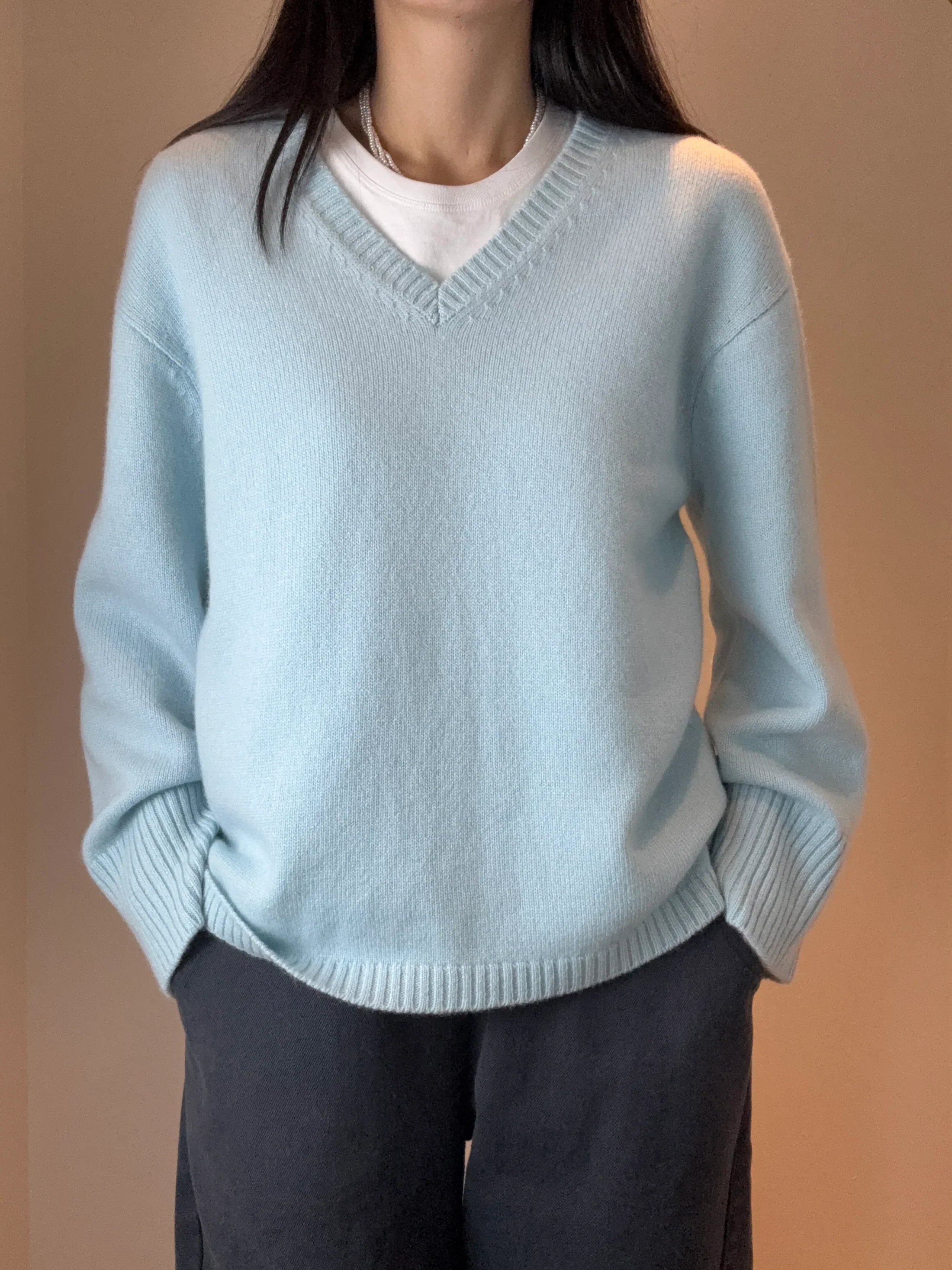 cashmere-v-neck-sweater-blue-04.jpg.webp