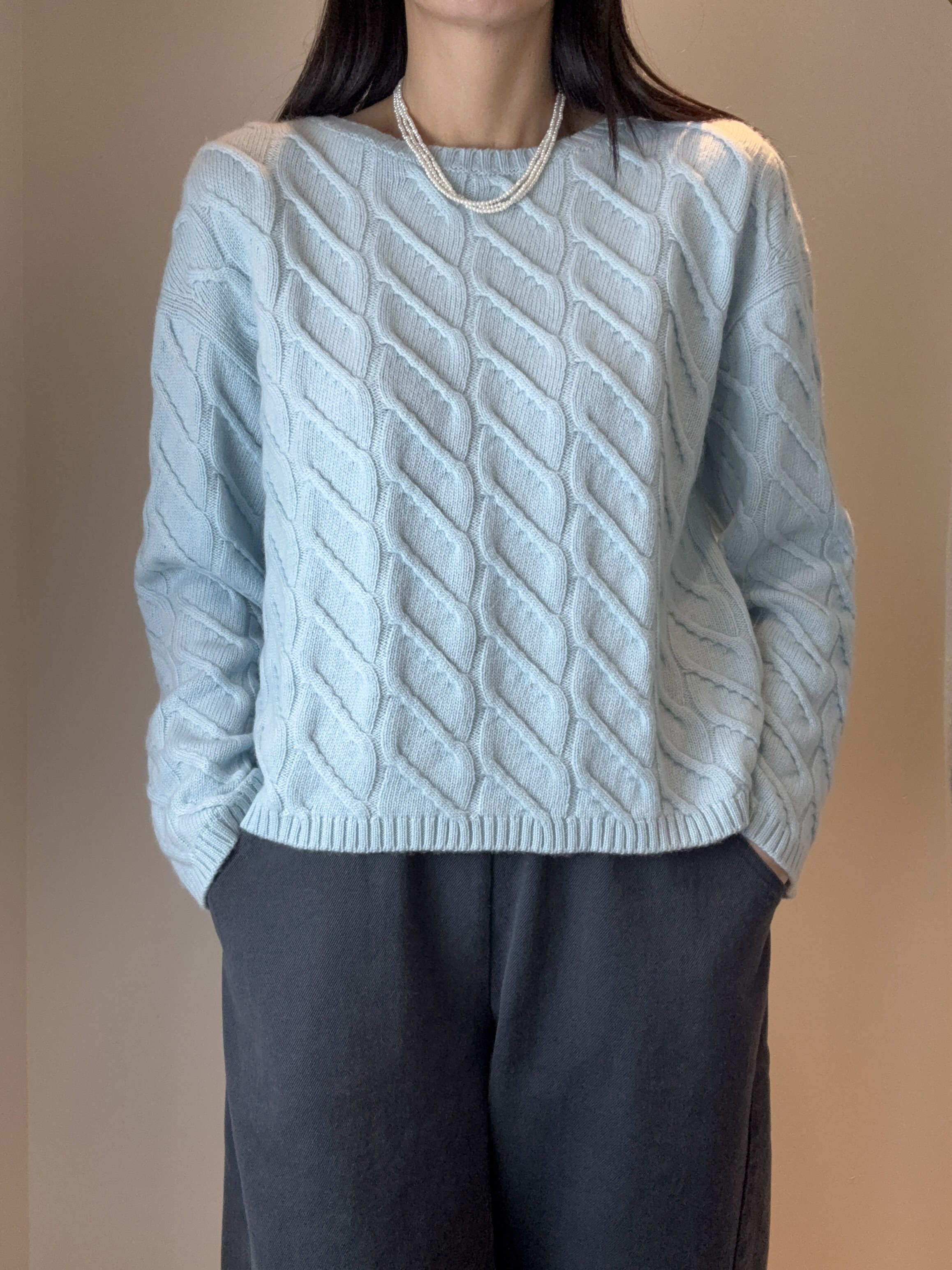 cashmere-twist-stich-sweater-blue-03.jpg