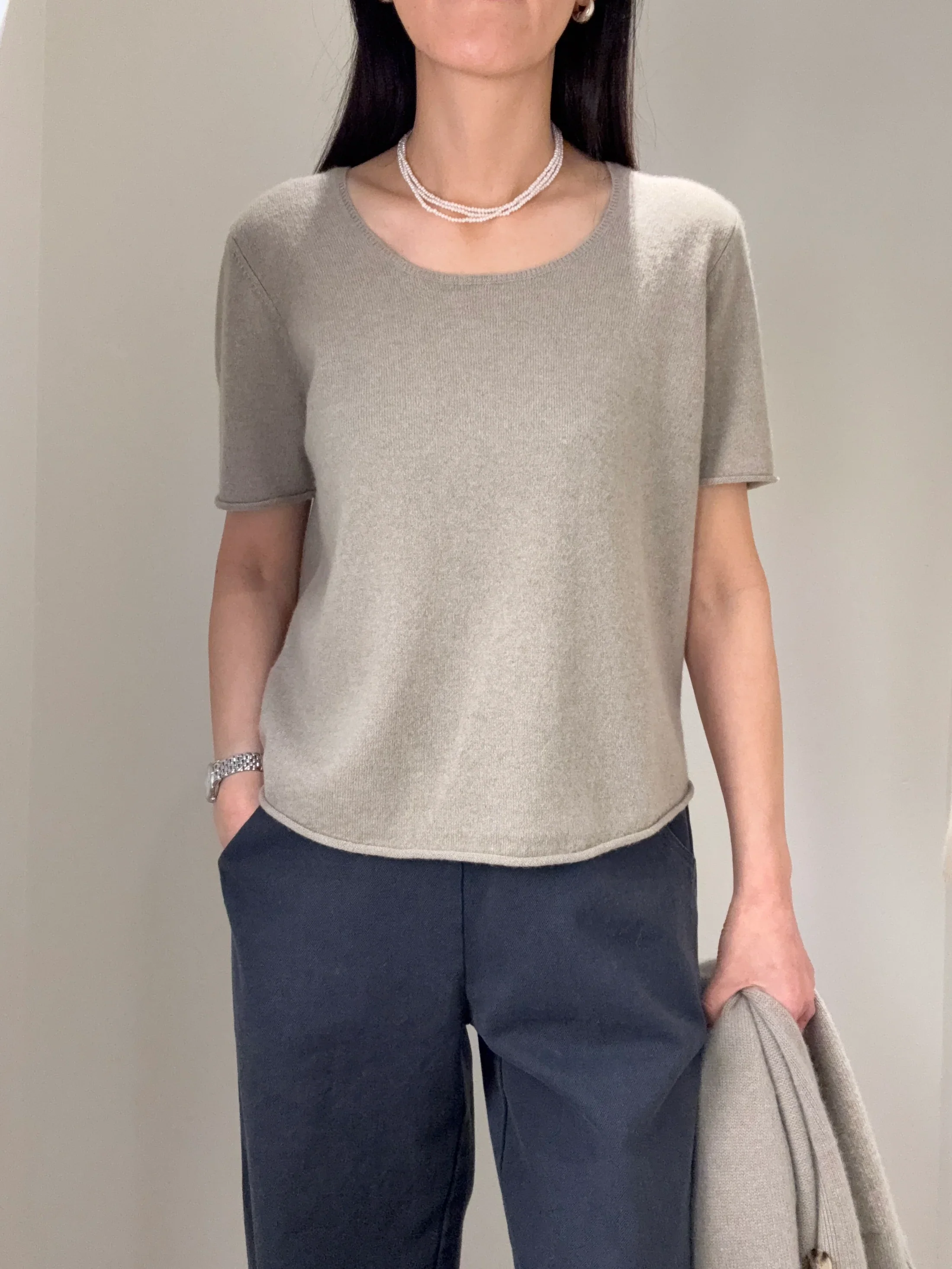 cashmere-t-shirt-dune-01.jpg.webp