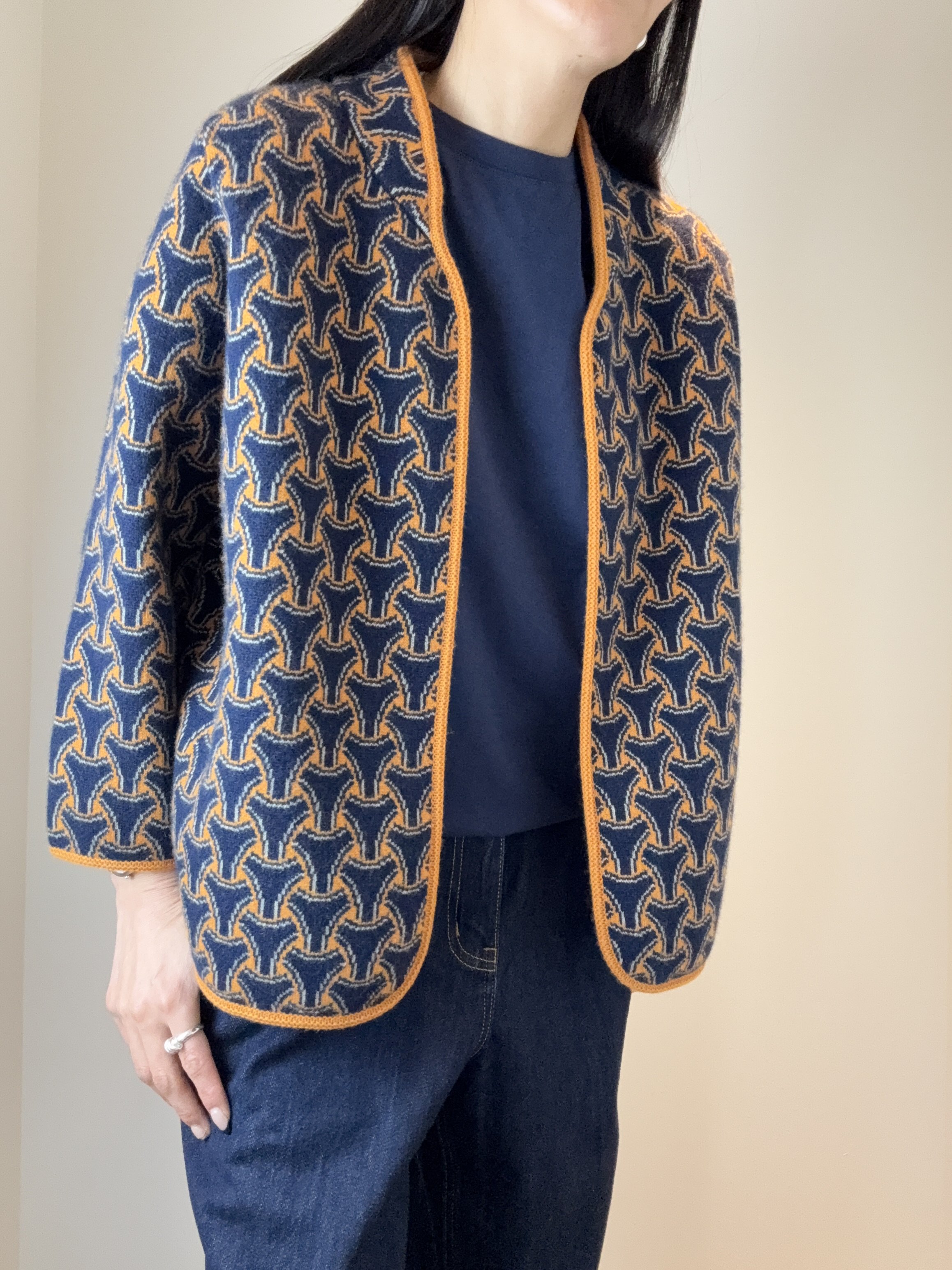 cashmere-open-front-jacket-navy-orange-04.jpg