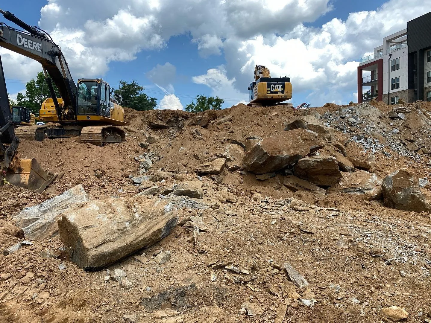 Pulling some Volkswagens out of the ground today. 

#FSR #FSRHomes #Construction #HeavyEquipment #SiteDevelopment #DirtMovers #Excavation #ExcavationSite #SubGrade #Grading #DirtMovers #WeBuildGeorgia #Utilities #Rock #Blasting
