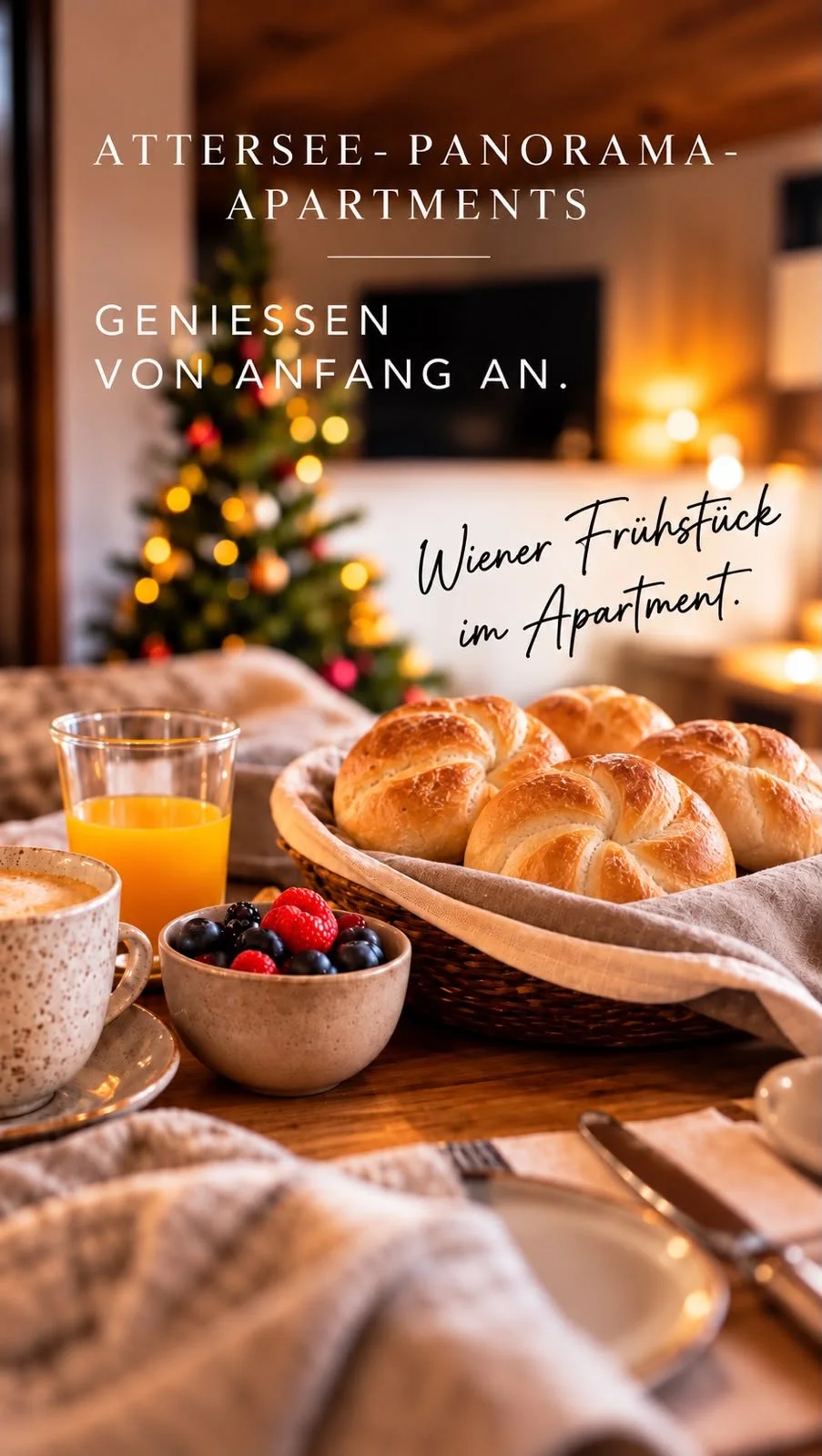 Wiener Frühstück mit Gebäck, Kaffee und Obst im Apartment