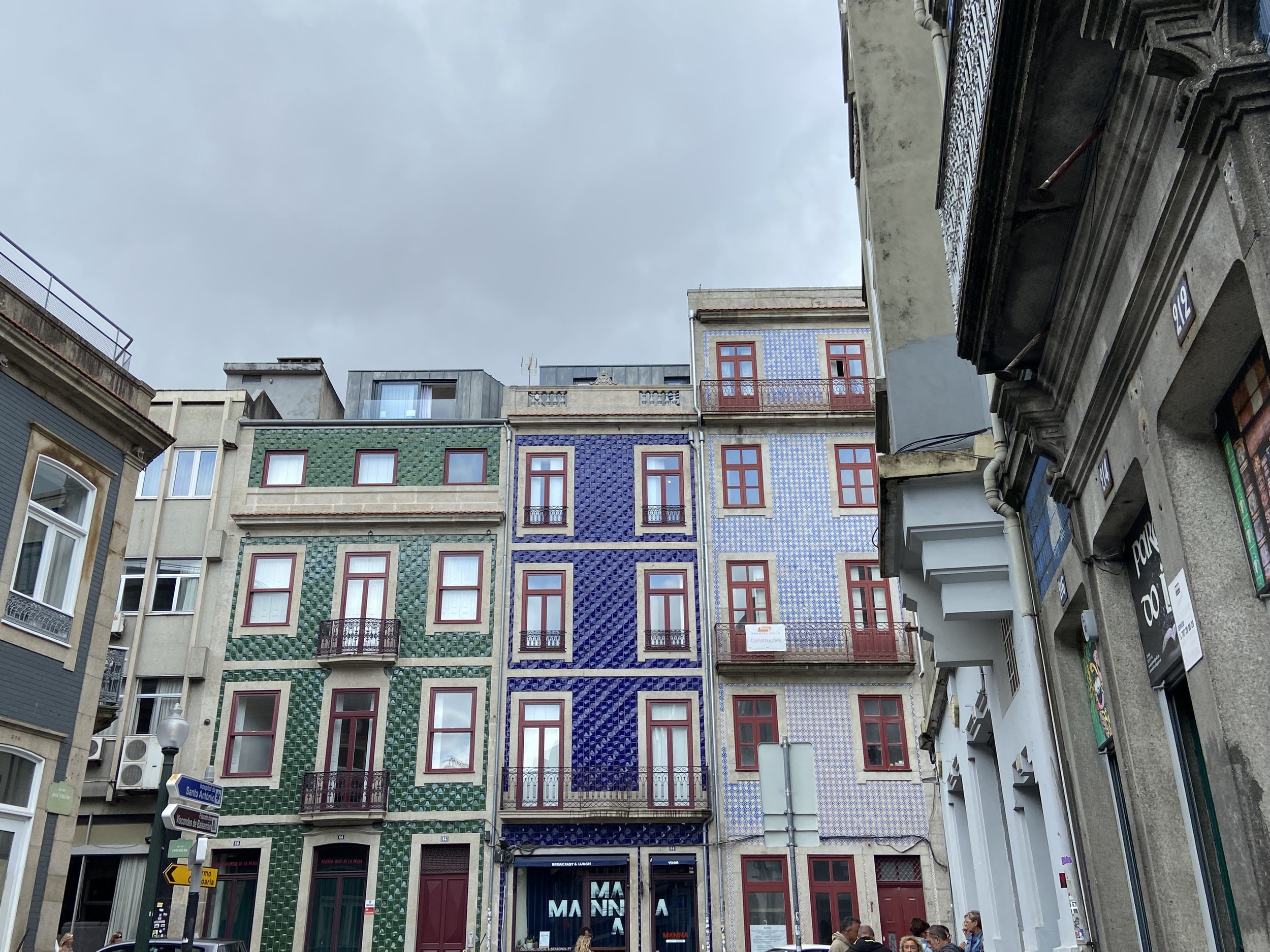 Scouting Portugal: Lisbon  vs.  Porto 