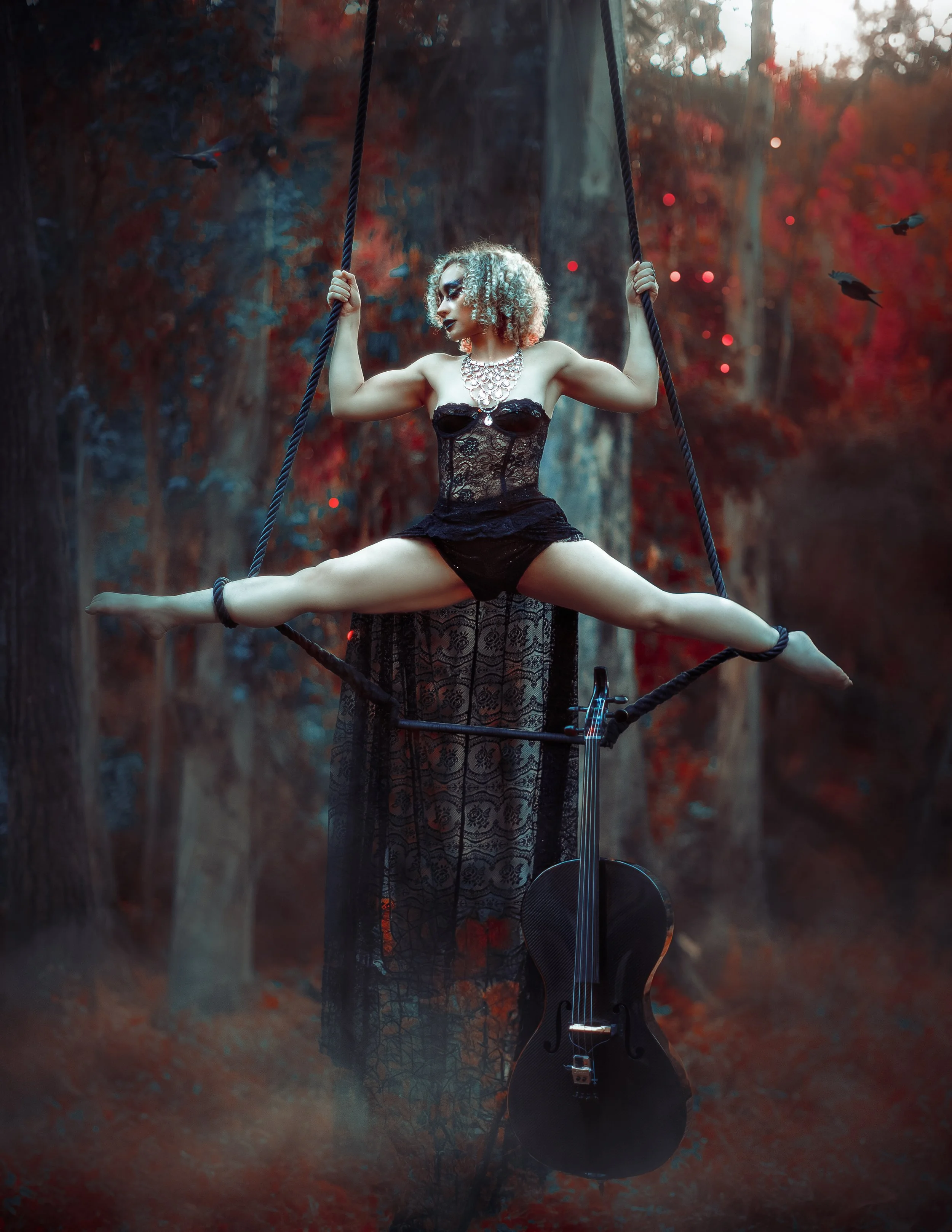 Cellista_Elegie_Photocred_YellowBubblesPhotography.jpeg
