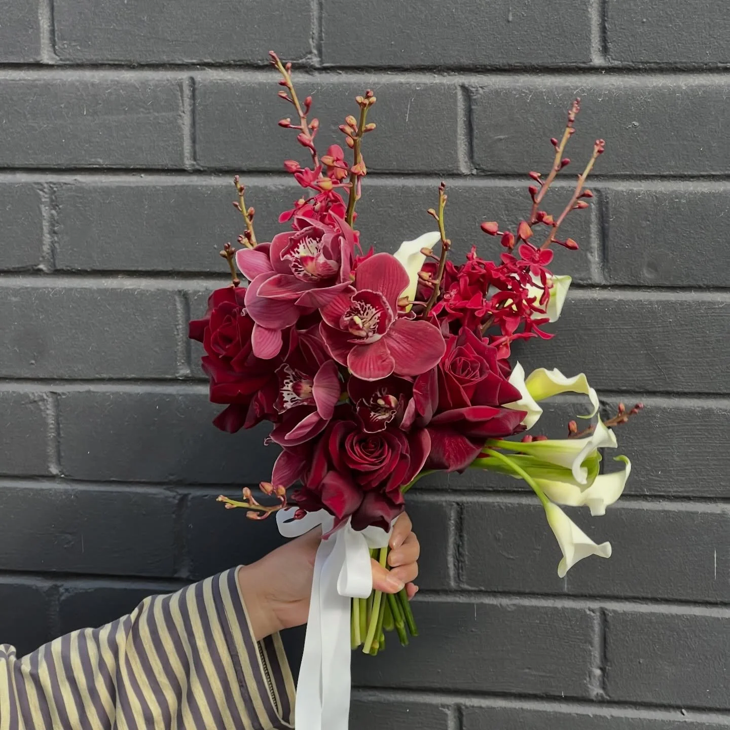 BTS for Taylah and Jake, the deep red palette is perfection when texture steals the show! Congratulations lovers ❤️🌹🥀