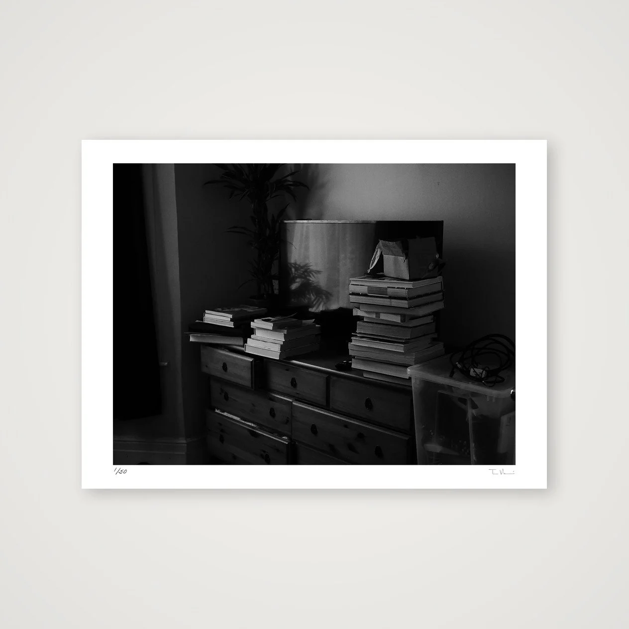 shot_table_4f4fff9c_0550884f.jpg