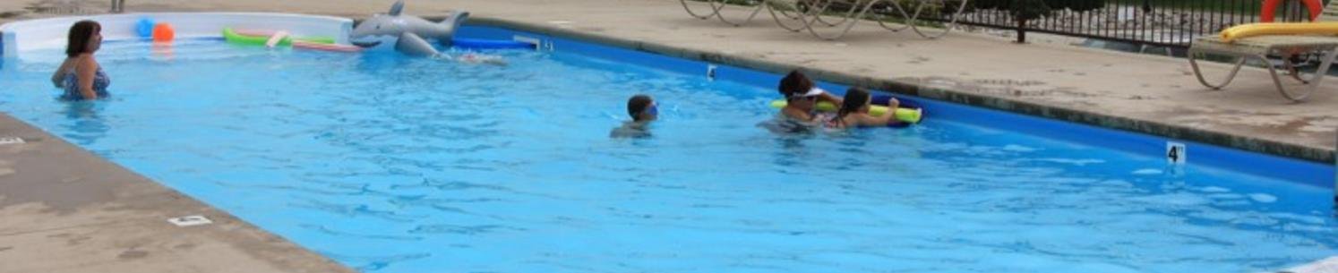 Swan Lake RV Resort swimming pool.
