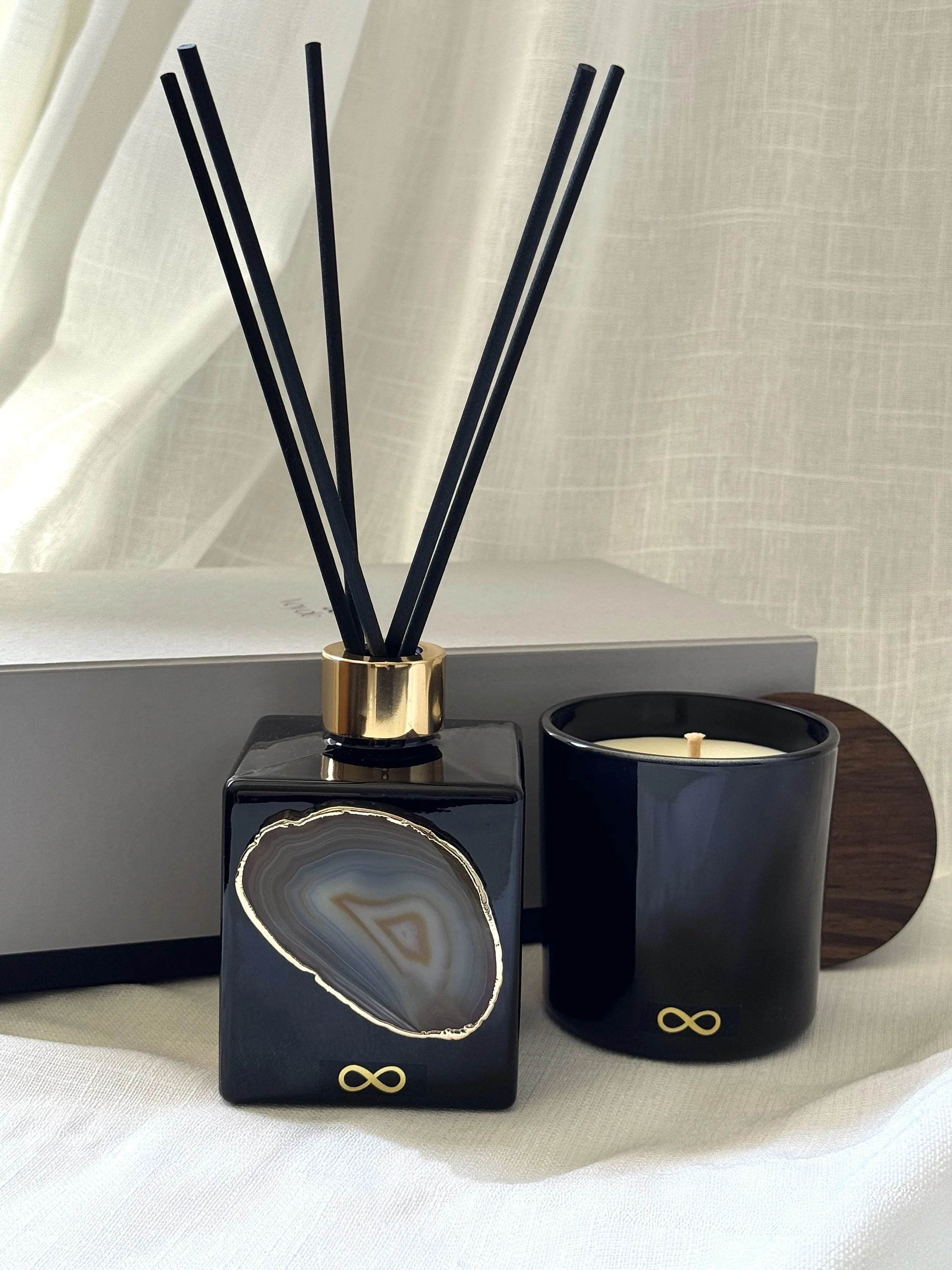 Voyde Agate Botanical Reed Diffuser & Candle