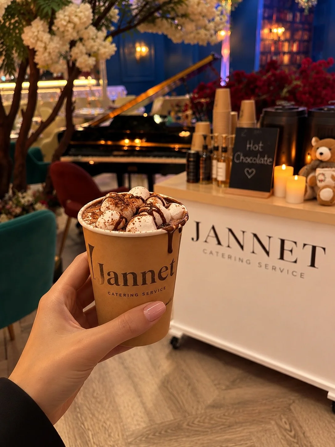 Elevate your event with a beautifully curated coffee and hot chocolate bar. From the first pour to the final touch, every detail is designed to make your celebration extra special. ✨
