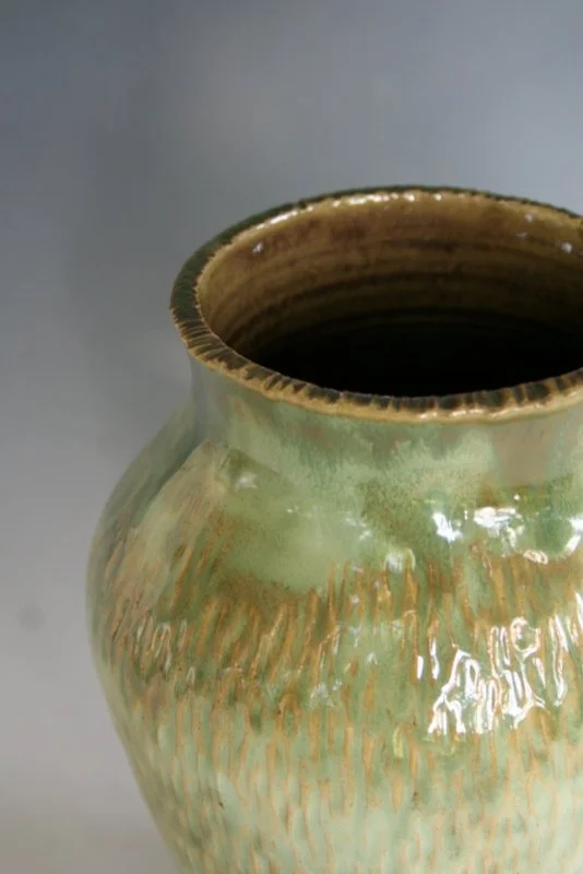 Green Vase (2).JPG